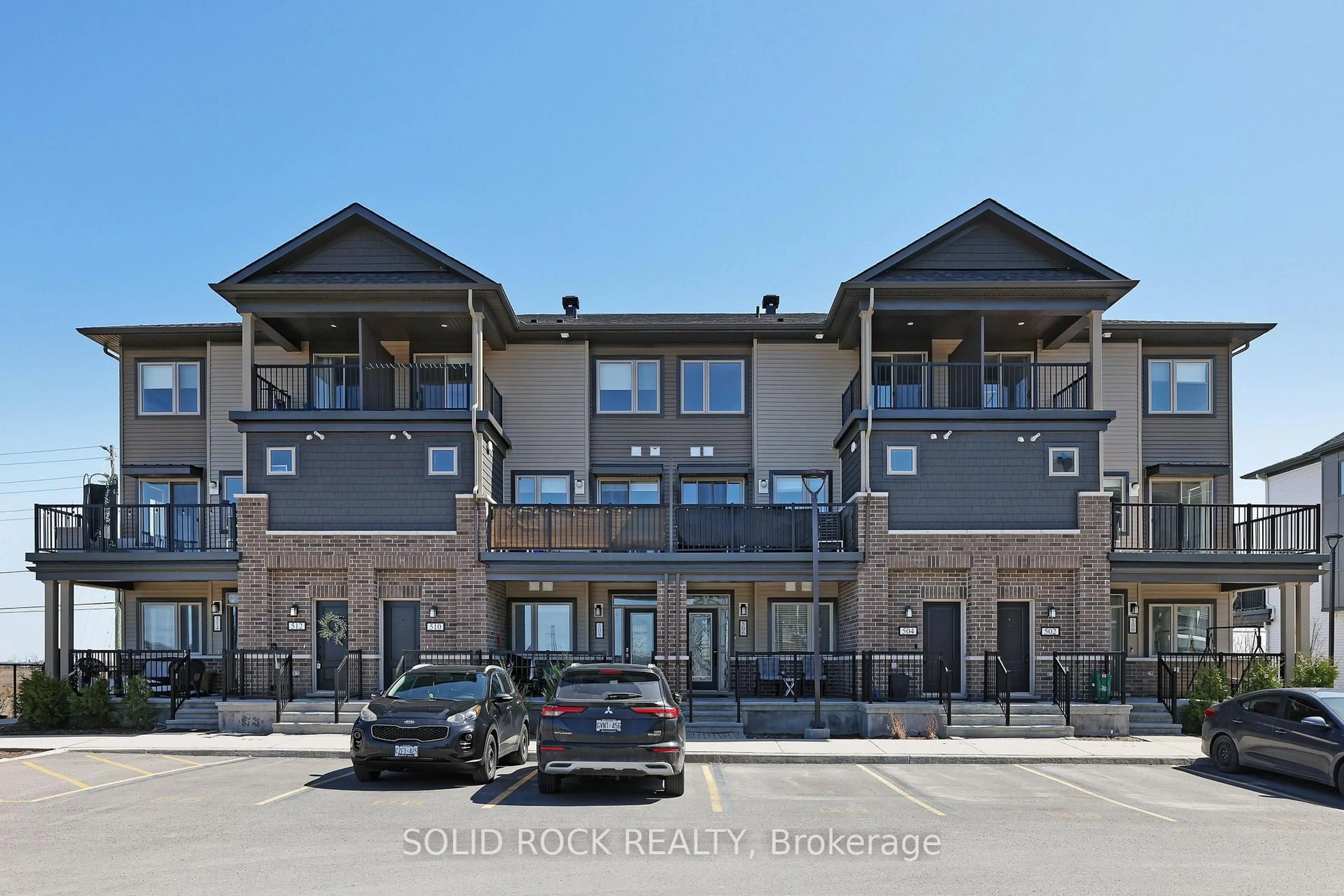 A pic from outside/outdoor area/front of a property/back of a property/a pic from drone, building for 512 Pilot Private, Stittsville Ontario K2S 0S4