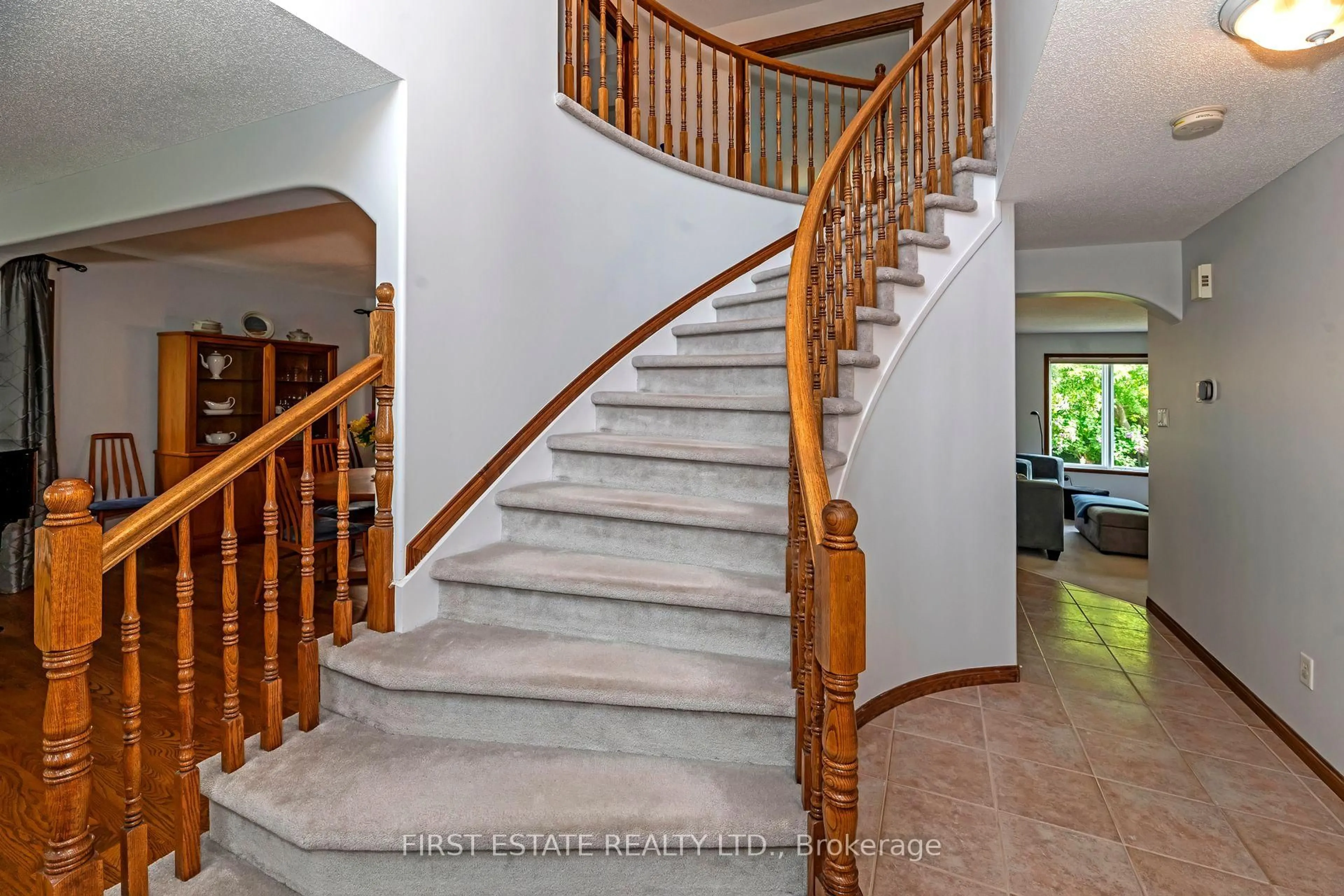 Stairs for 3798 Marble Canyon Cres, Ottawa Ontario K1V 1P9