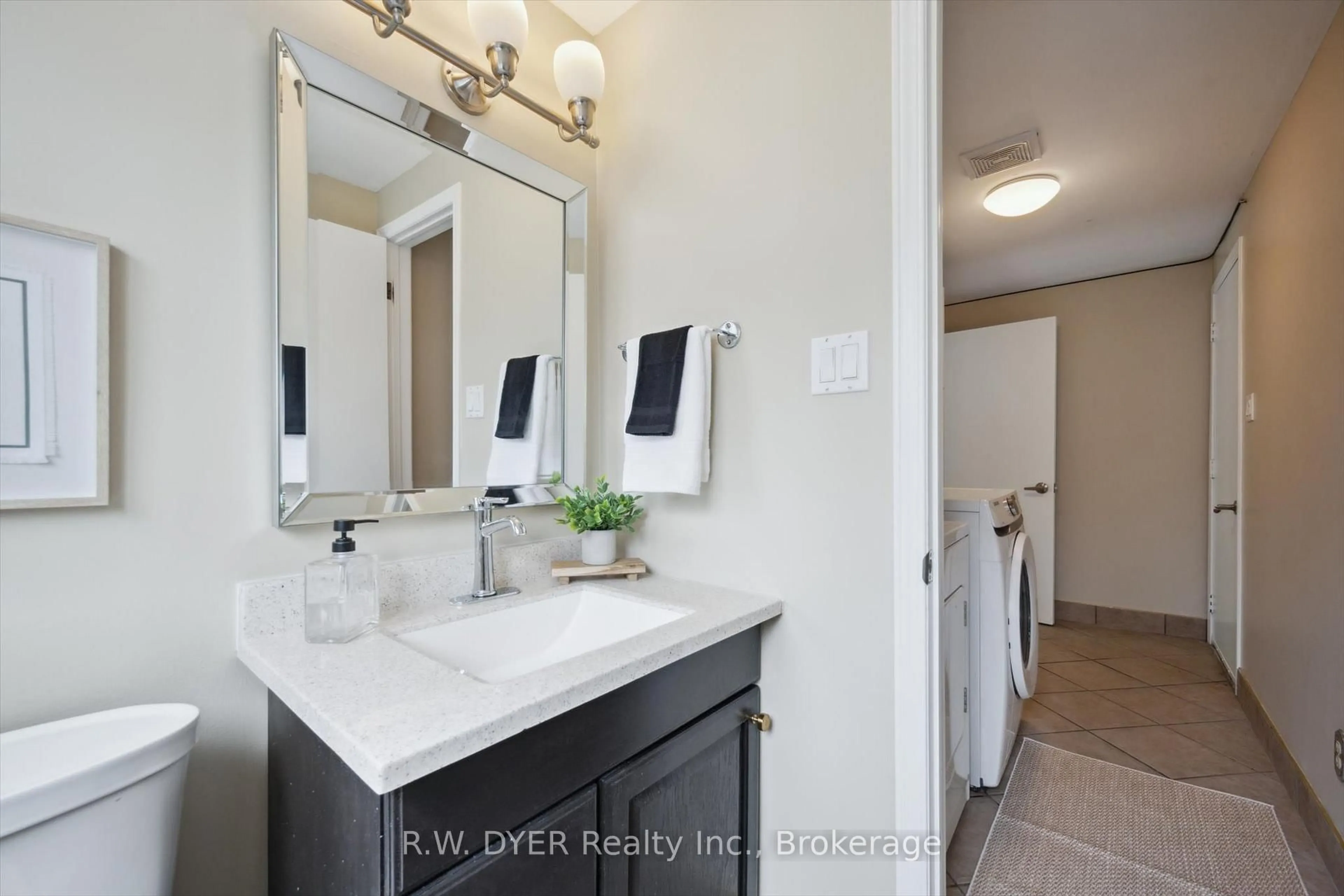 Contemporary bathroom, ceramic/tile floor for 67 Rose Bridge Cres, Cambridge Ontario N3C 3Z2