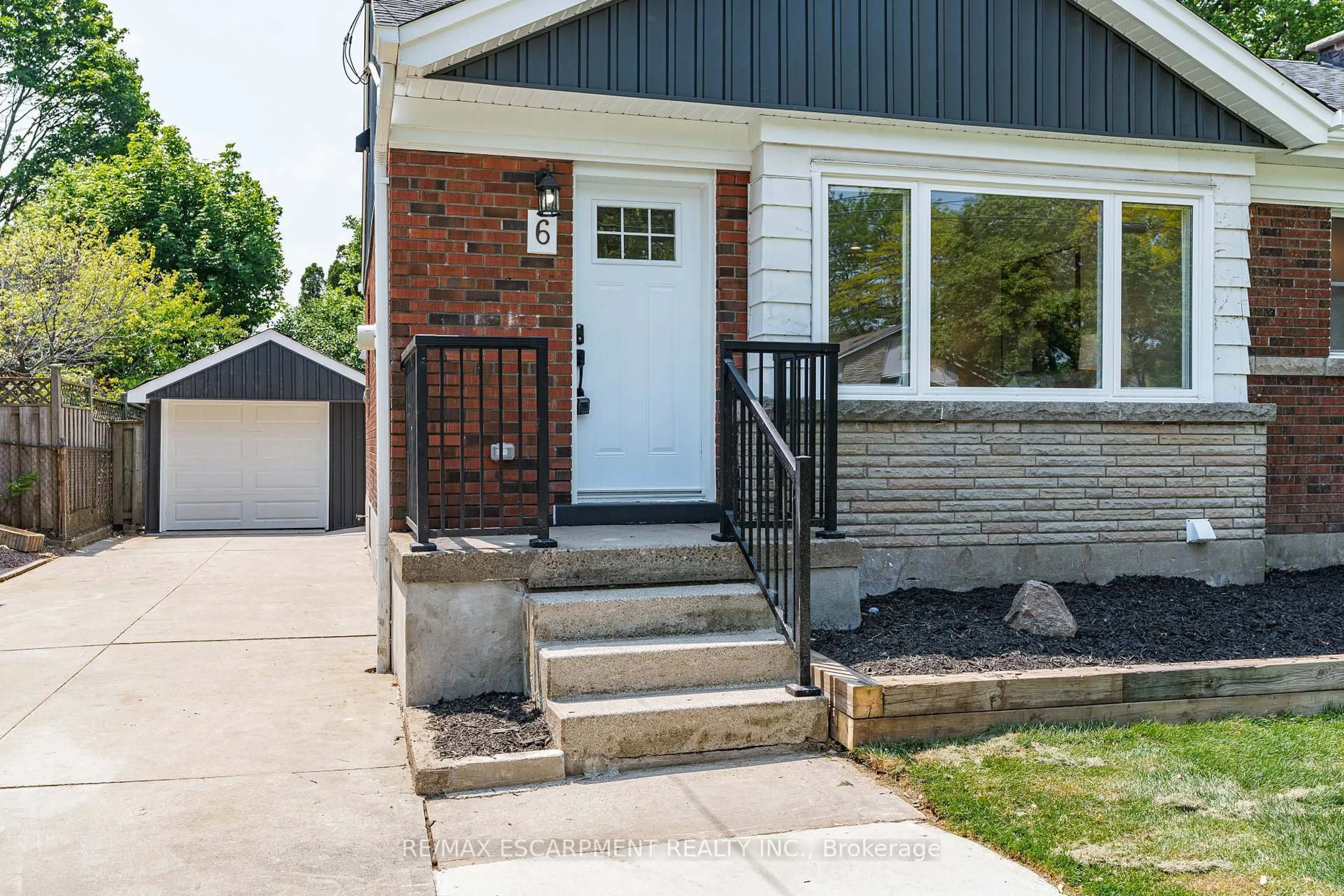 Unknown for 6 Mulock Ave, Hamilton Ontario L8T 1H3