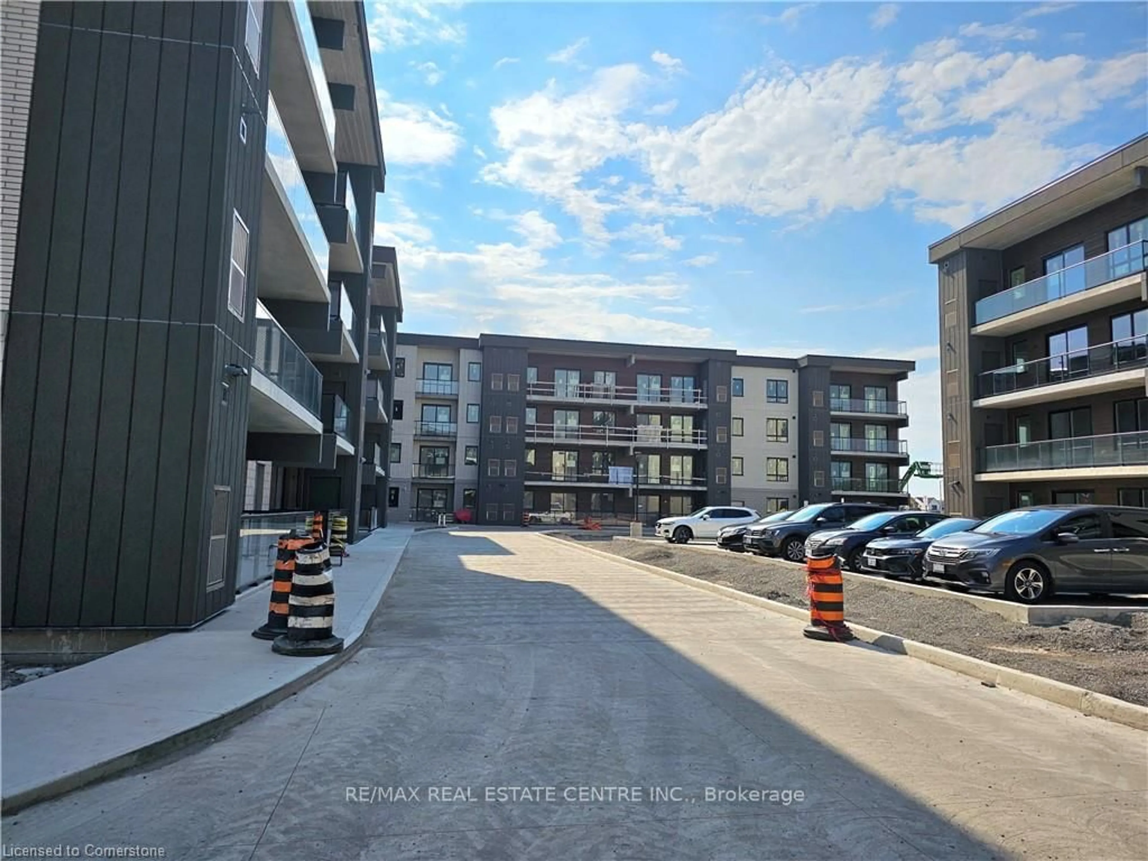 Unknown for 7549 KALAR Rd #214, Niagara Falls Ontario L2H 2Y6