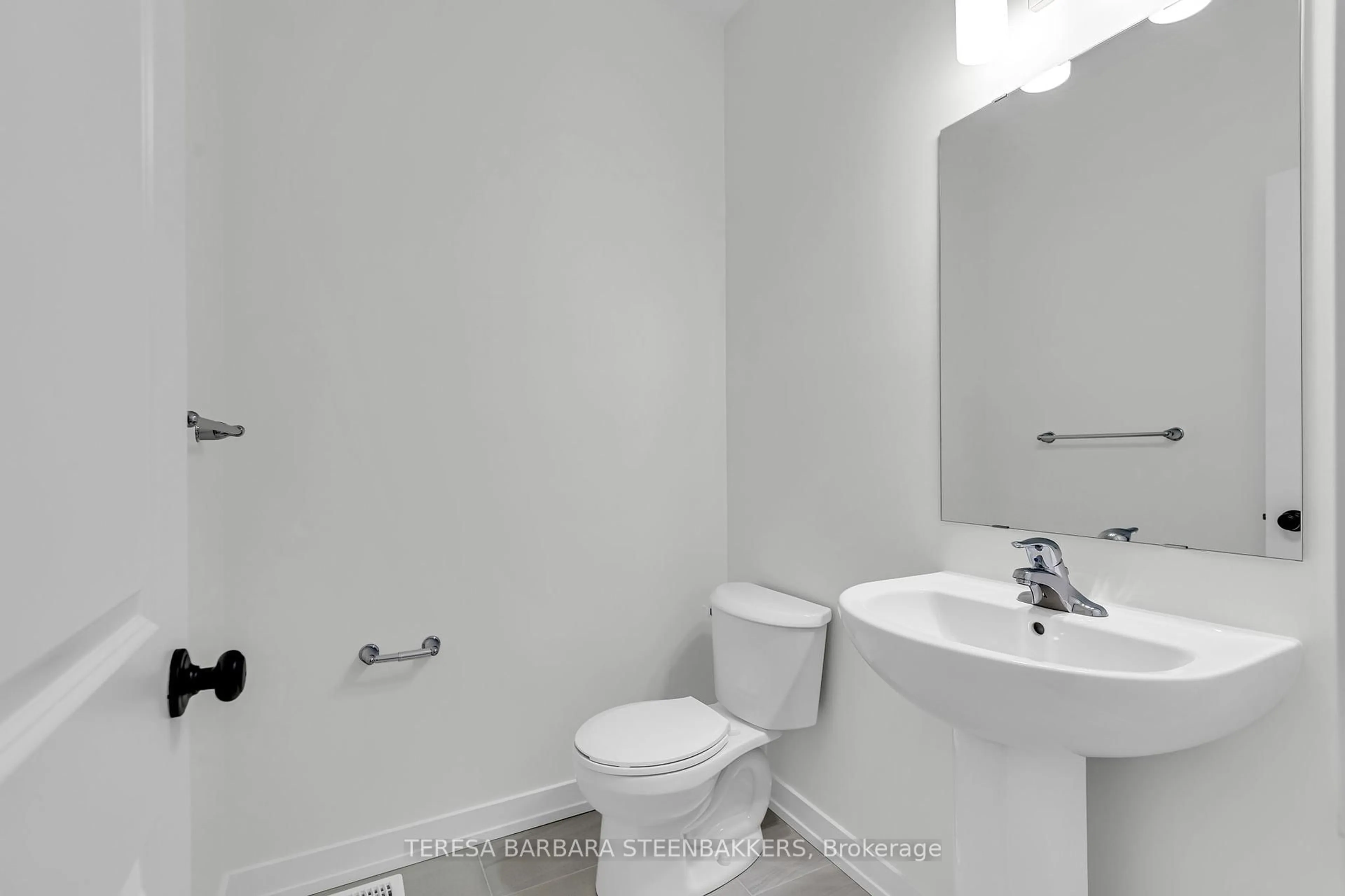 Standard bathroom, unknown for 783 Kenny Gordon Ave, Ottawa Ontario K4M 0V2