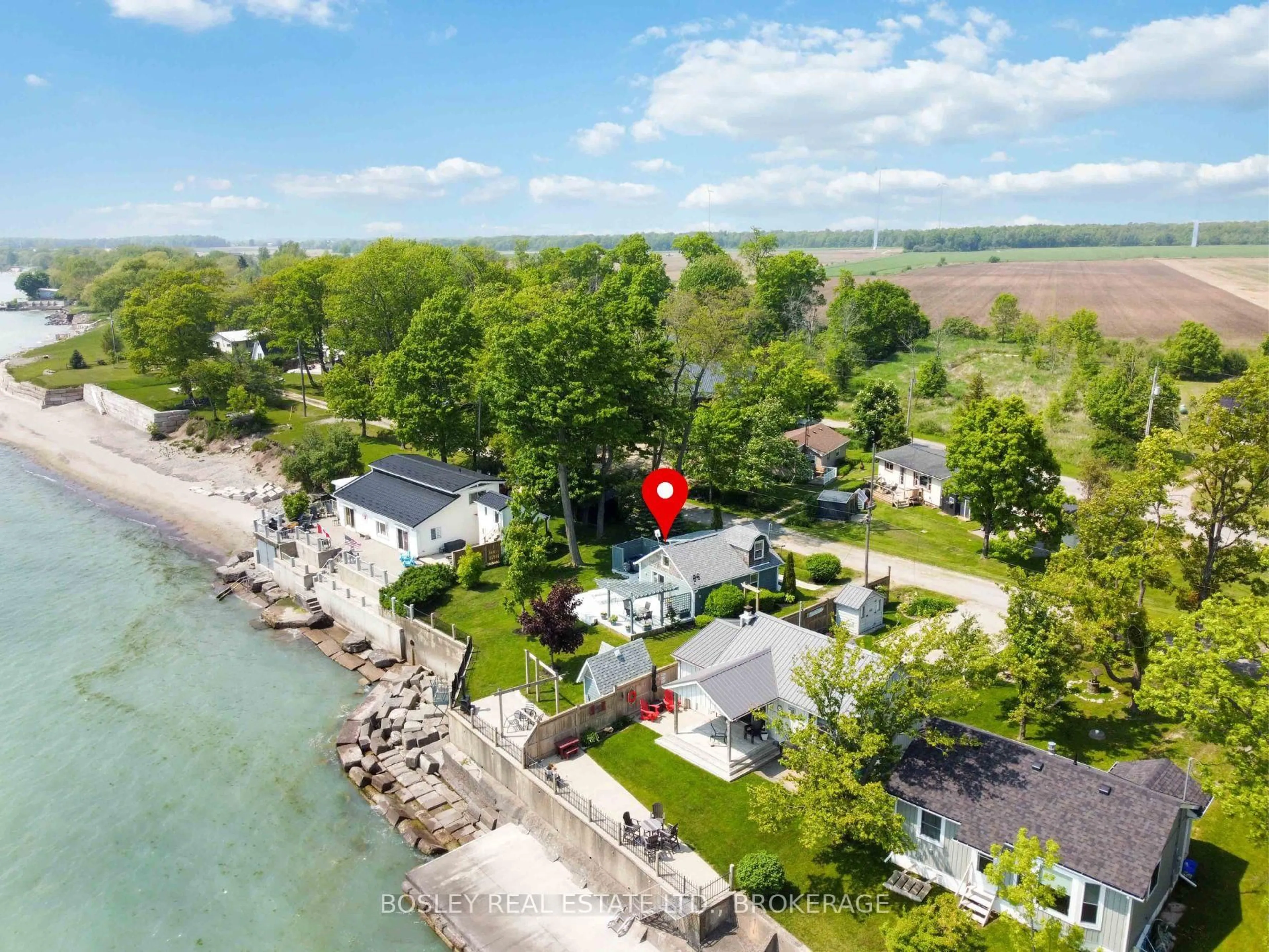 A pic from outside/outdoor area/front of a property/back of a property/a pic from drone, water/lake/river/ocean view for 9 Shoreline Tr, Haldimand Ontario N1A 2W8
