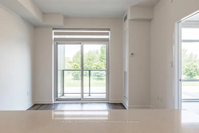 Additional image 37 of 460 Dundas St Unit 210