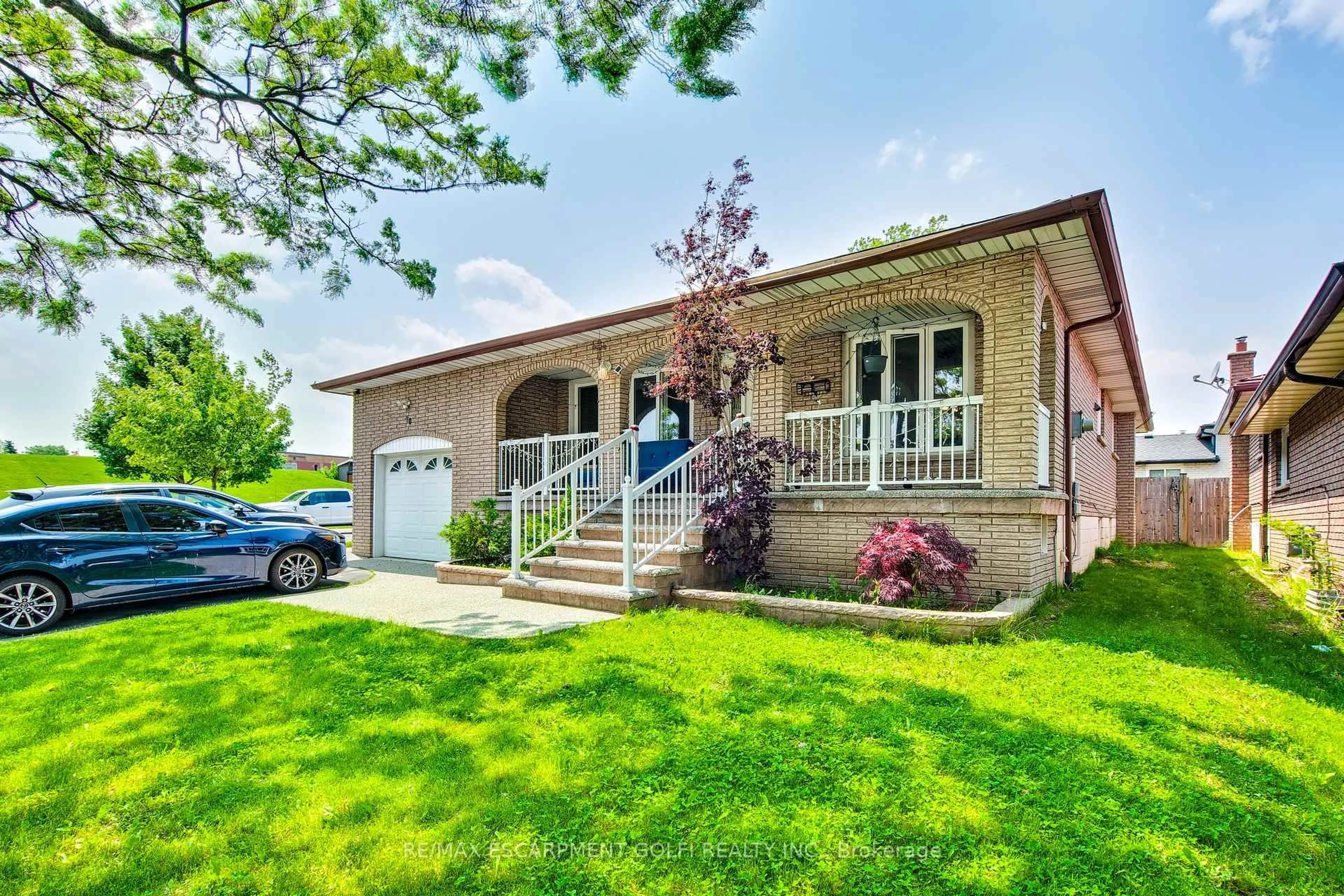 Unknown for 70 Golfwood Dr, Hamilton Ontario L9C 6W3