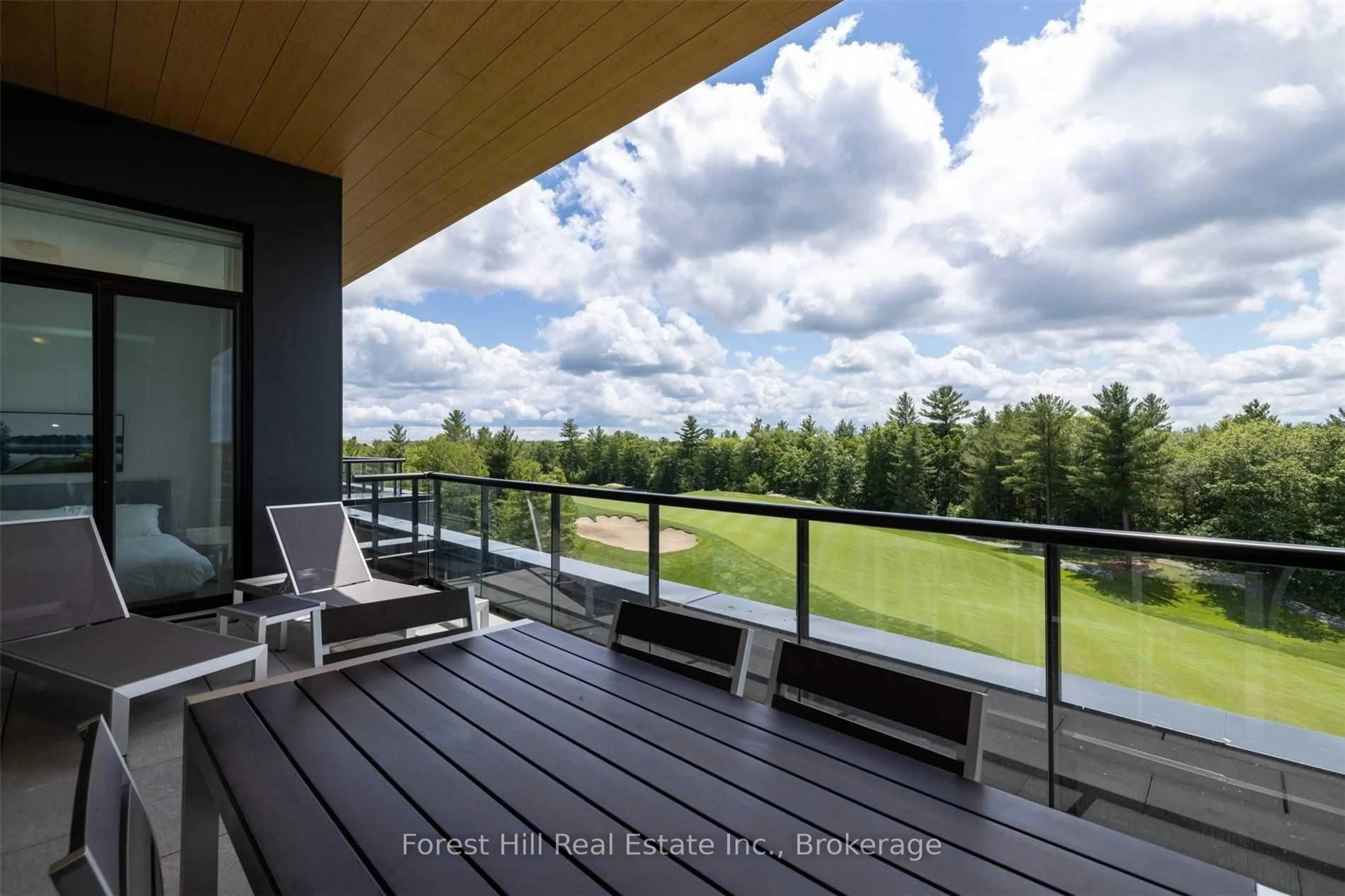 Patio, water/lake/river/ocean view for 120 Carrick Tr #502, Gravenhurst Ontario P1P 0A2