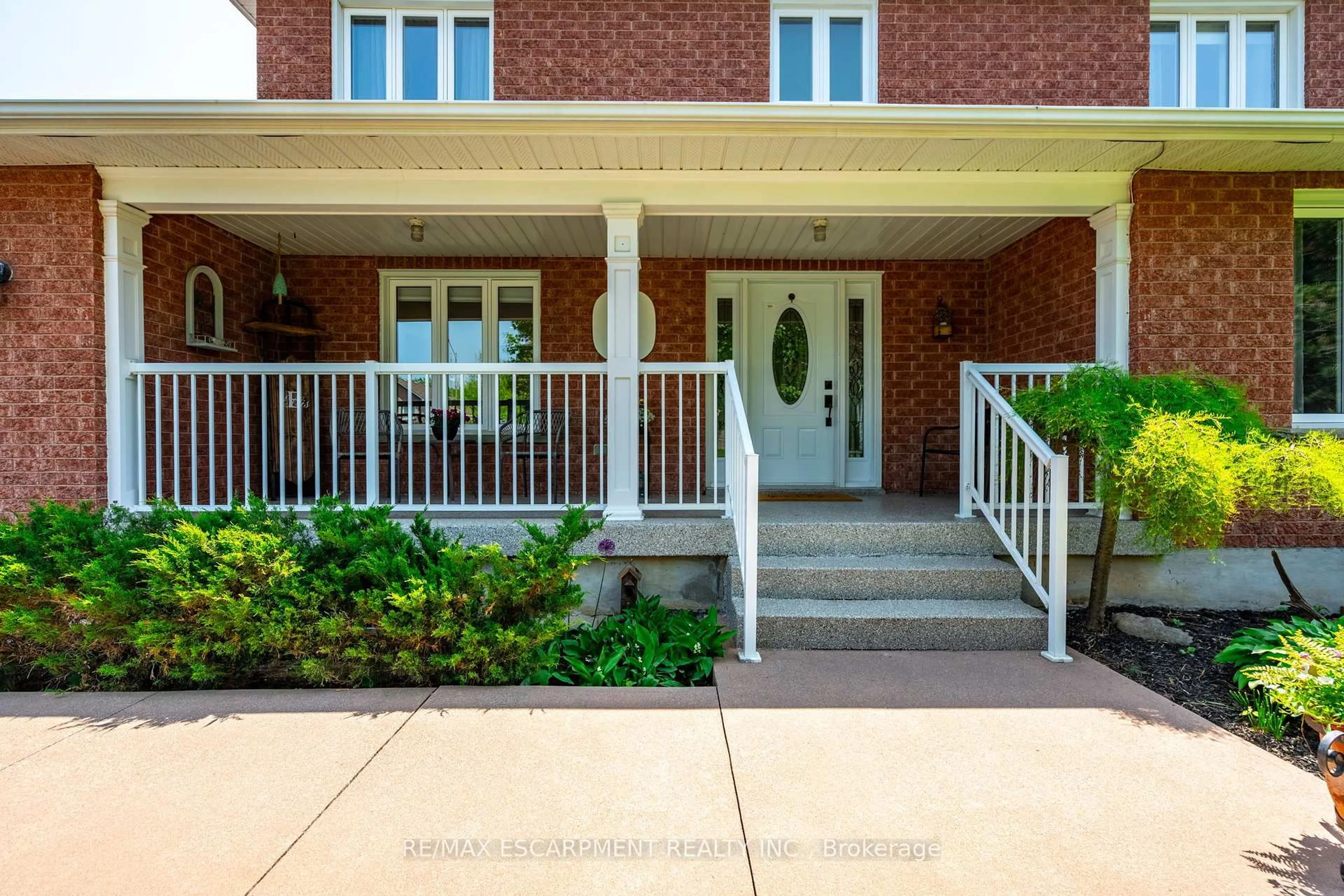 Unknown for 19 Savona Cres, Hamilton Ontario L8N 2Z7