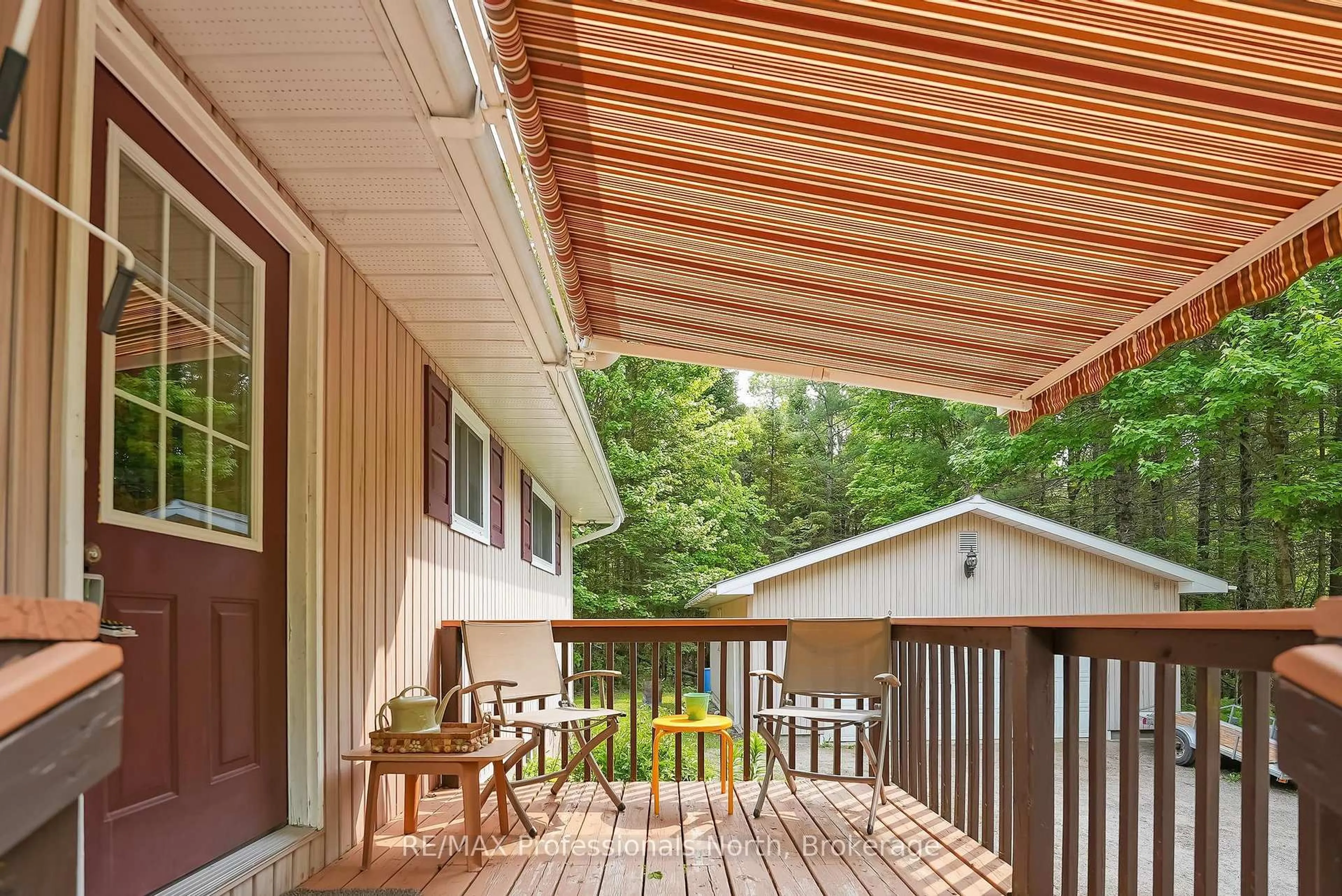 Patio, street for 3072 Gelert Rd, Minden Hills Ontario K0M 2K0