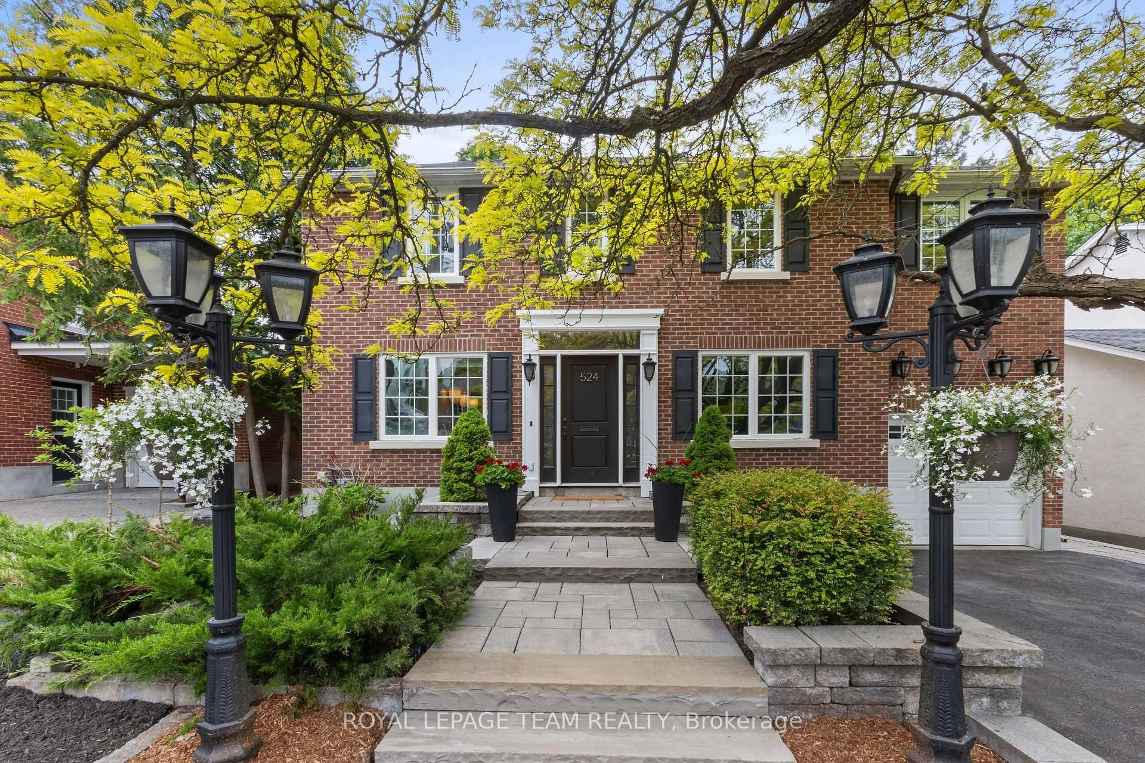 Home with brick exterior material, street for 524 Broadview Ave, Ottawa Ontario K2A 2L4
