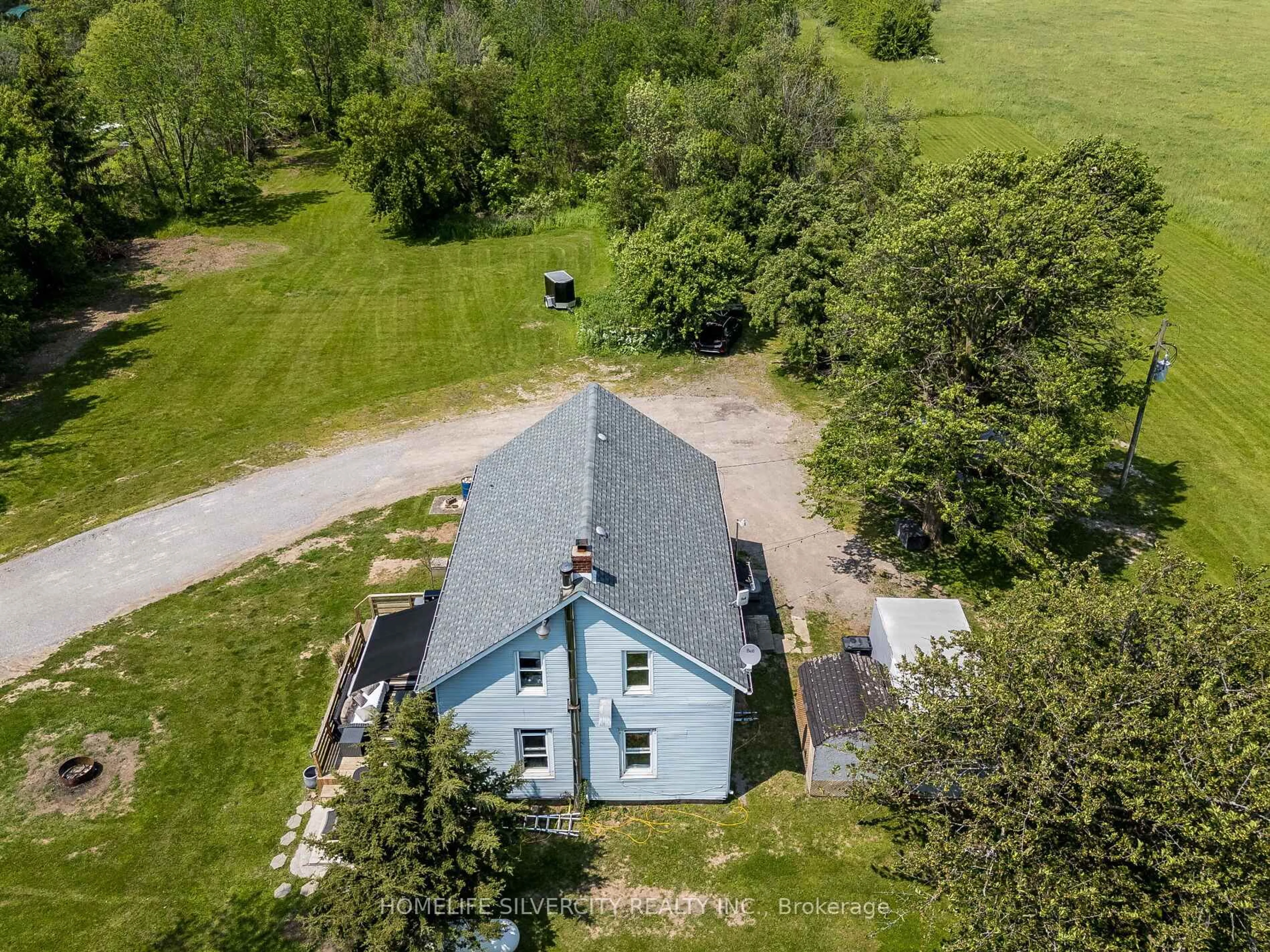 A pic from outside/outdoor area/front of a property/back of a property/a pic from drone, building for 4613 N Service Rd, Lincoln Ontario L3J 1J7