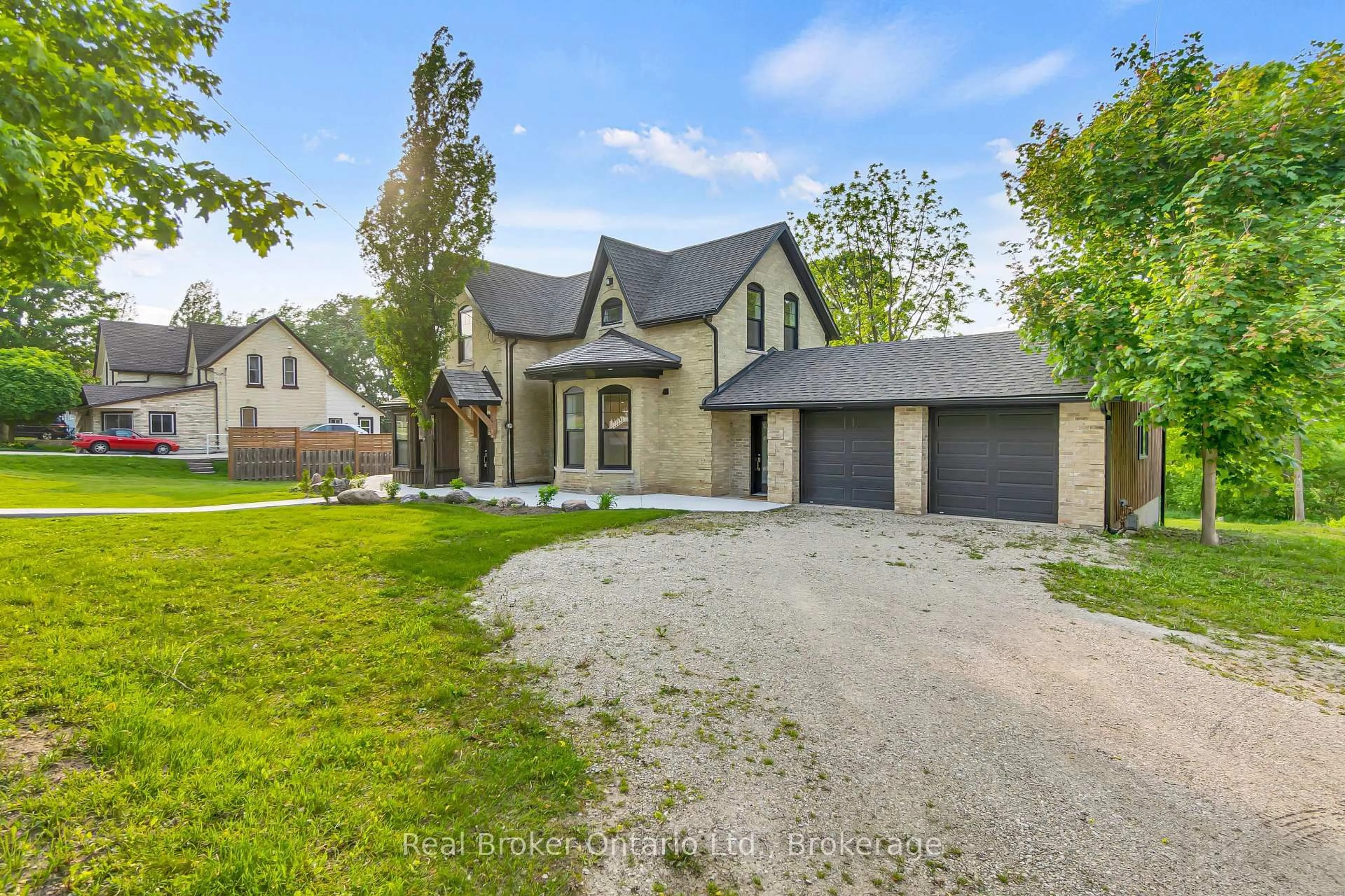 A pic from outside/outdoor area/front of a property/back of a property/a pic from drone, street for 16 Hillcrest St, South Bruce Ontario N0G 2S0