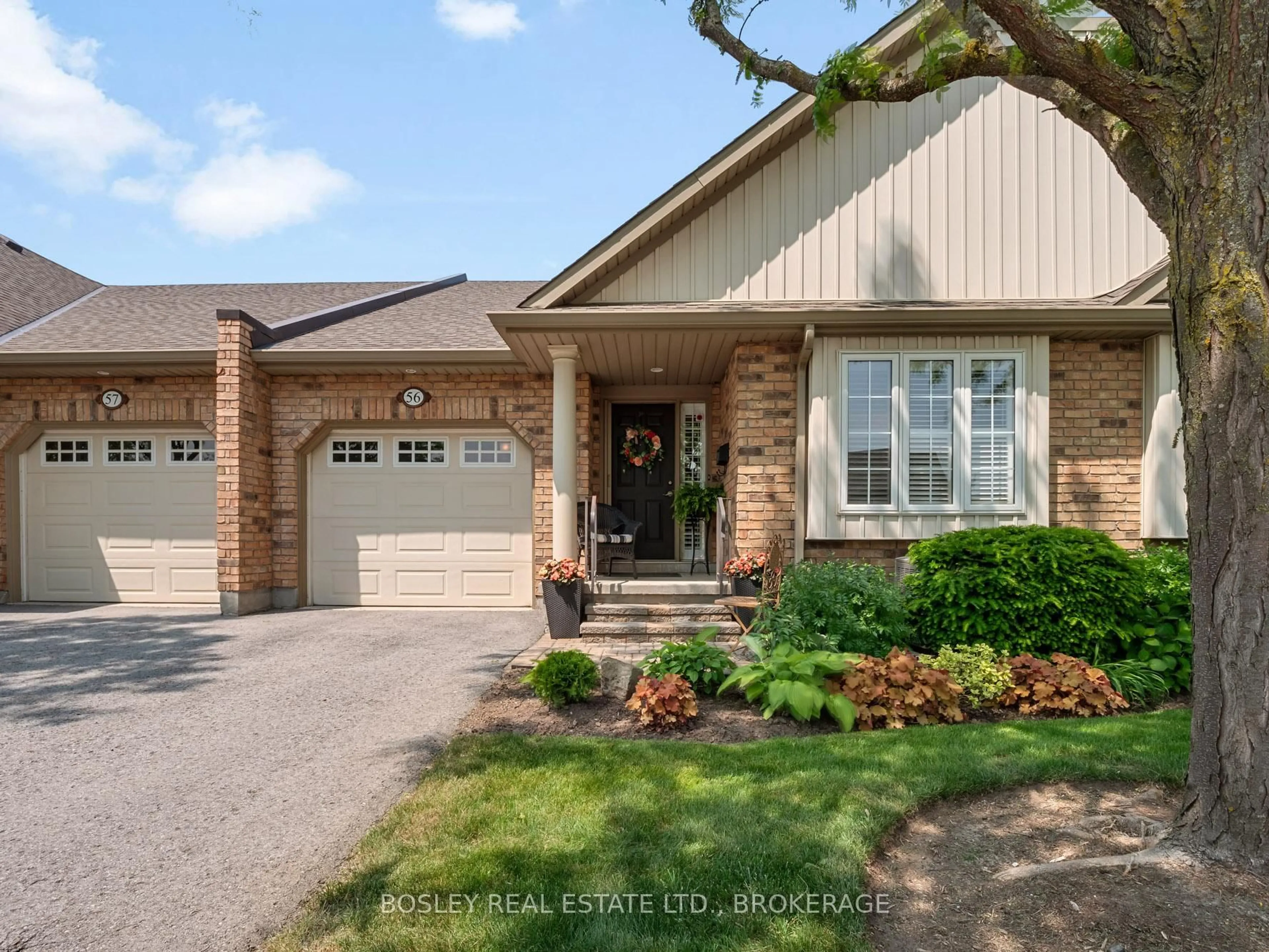 Home with brick exterior material, street for 605 Welland Ave #56, St. Catharines Ontario L2M 7Z7