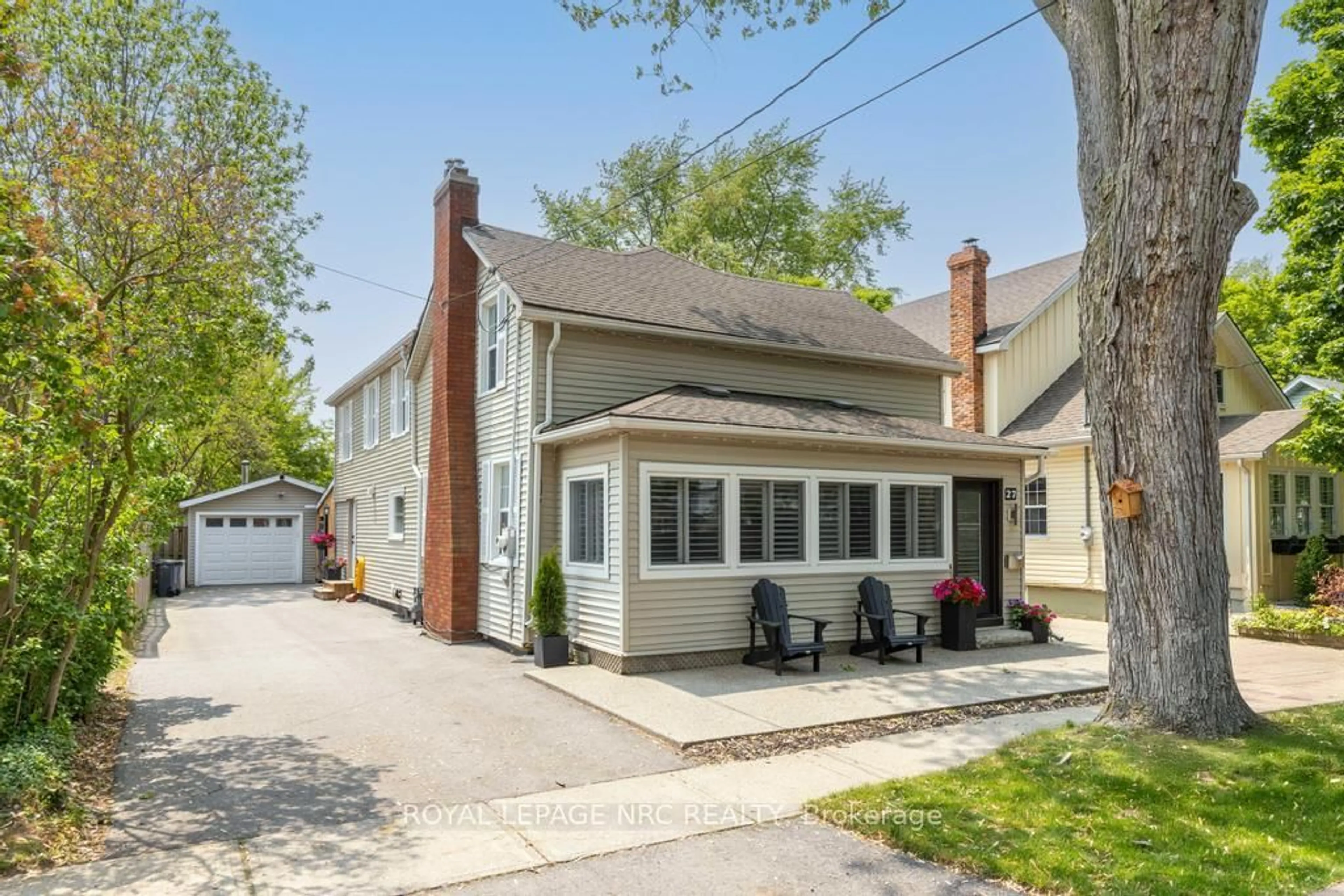 Unknown for 27 Ann St, St. Catharines Ontario L2N 5E8