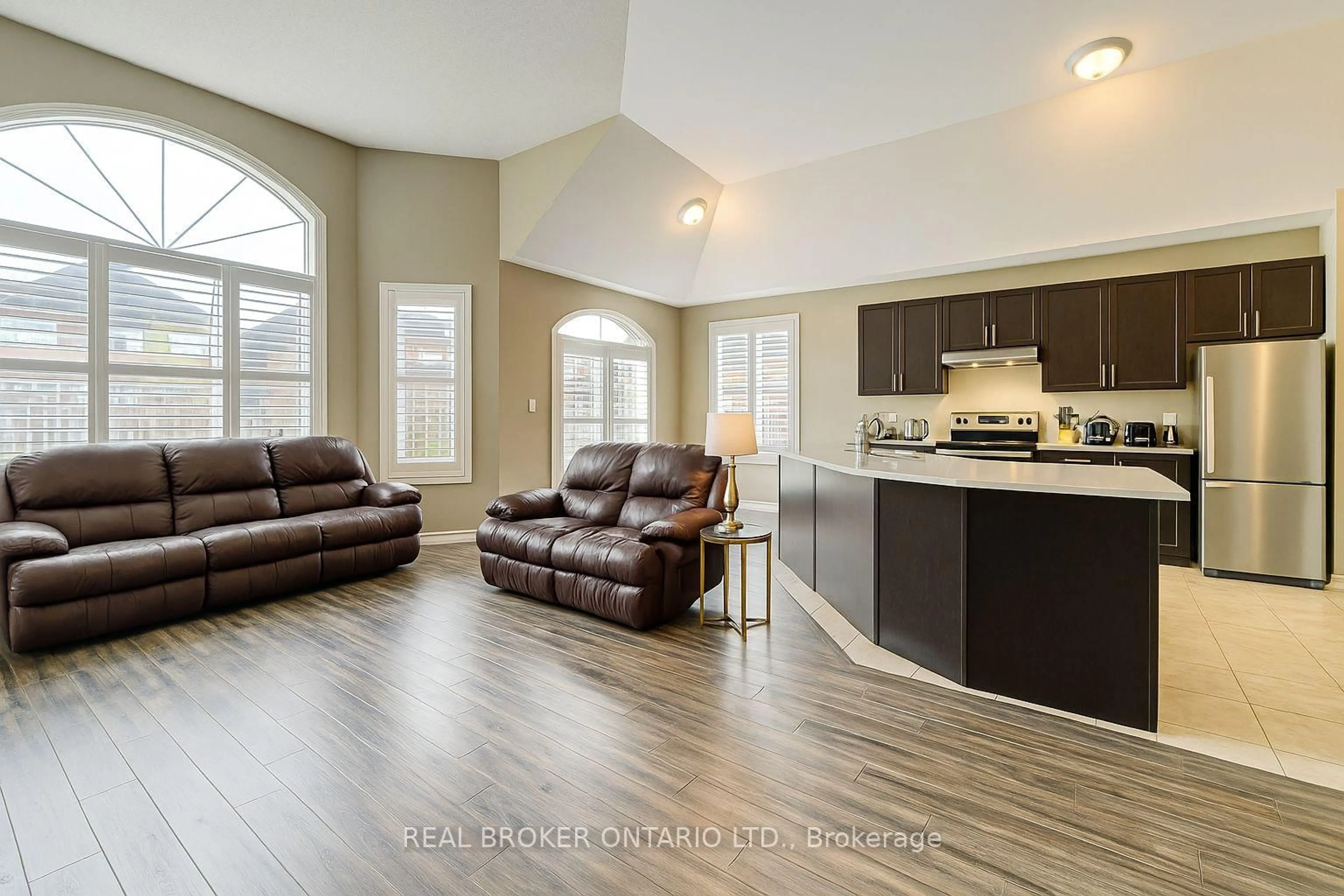 Open concept kitchen, unknown for 42 Barron Blvd, Kawartha Lakes Ontario K9V 0C4