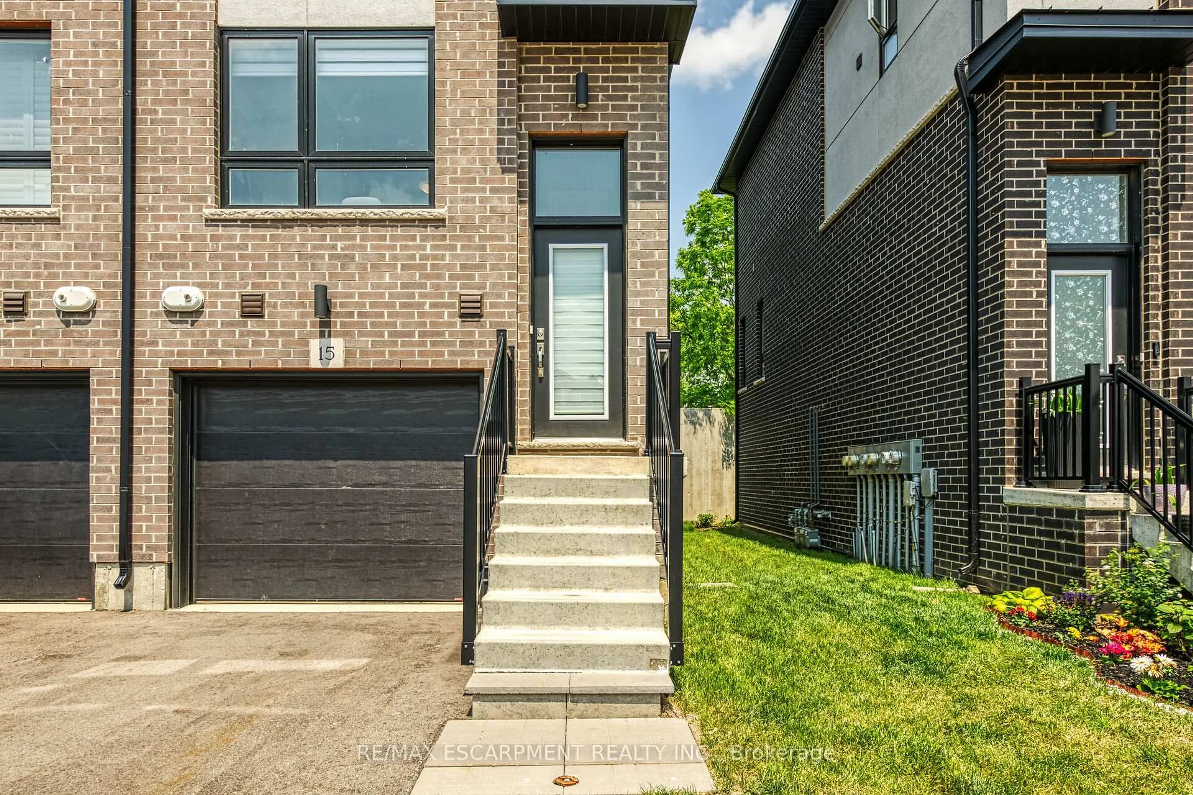 Home with brick exterior material, street for 720 Grey St #15, Brantford Ontario N3S 0K2