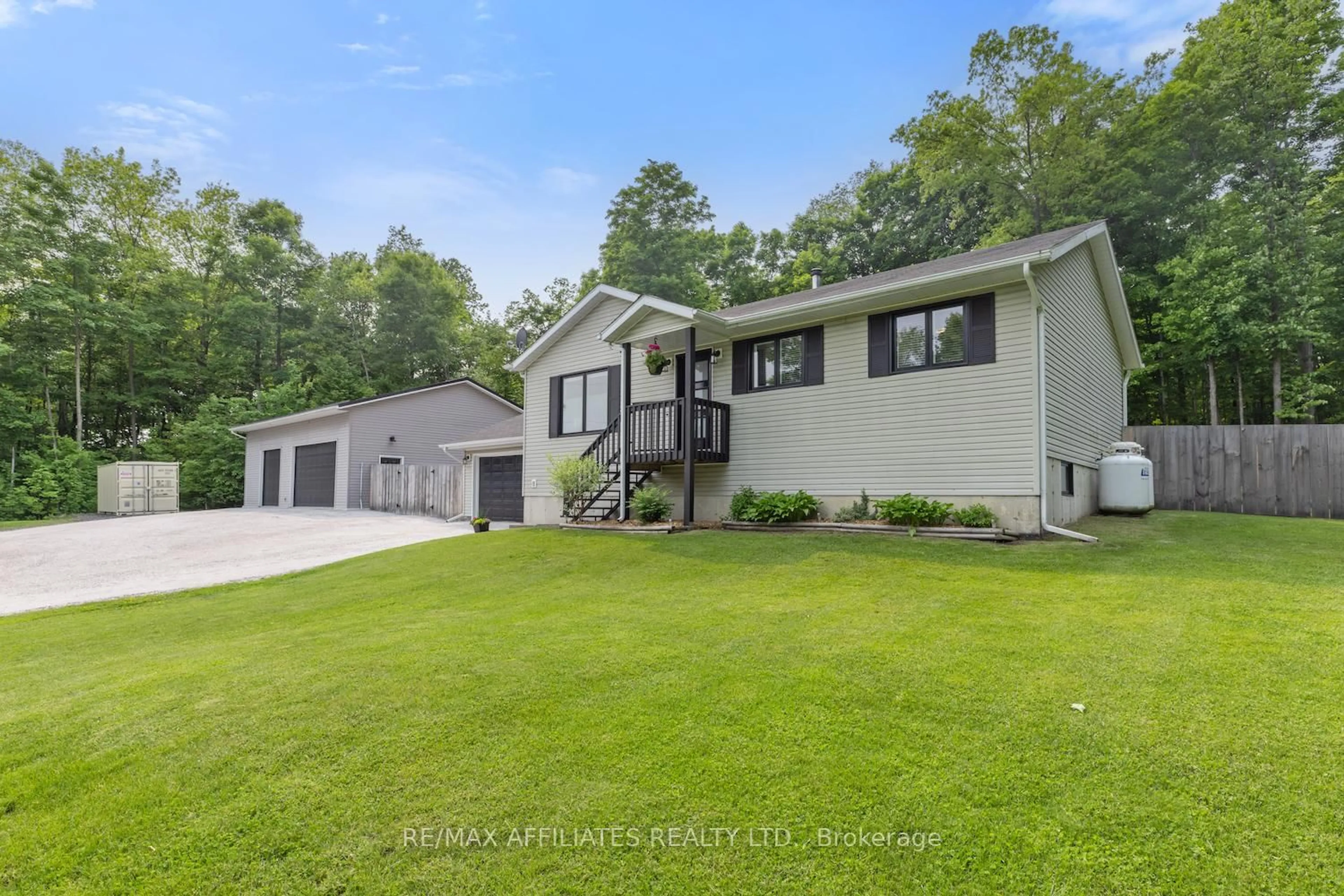 Home with vinyl exterior material, unknown for 234 Boyds Rd, Carleton Place Ontario K7C 0C5