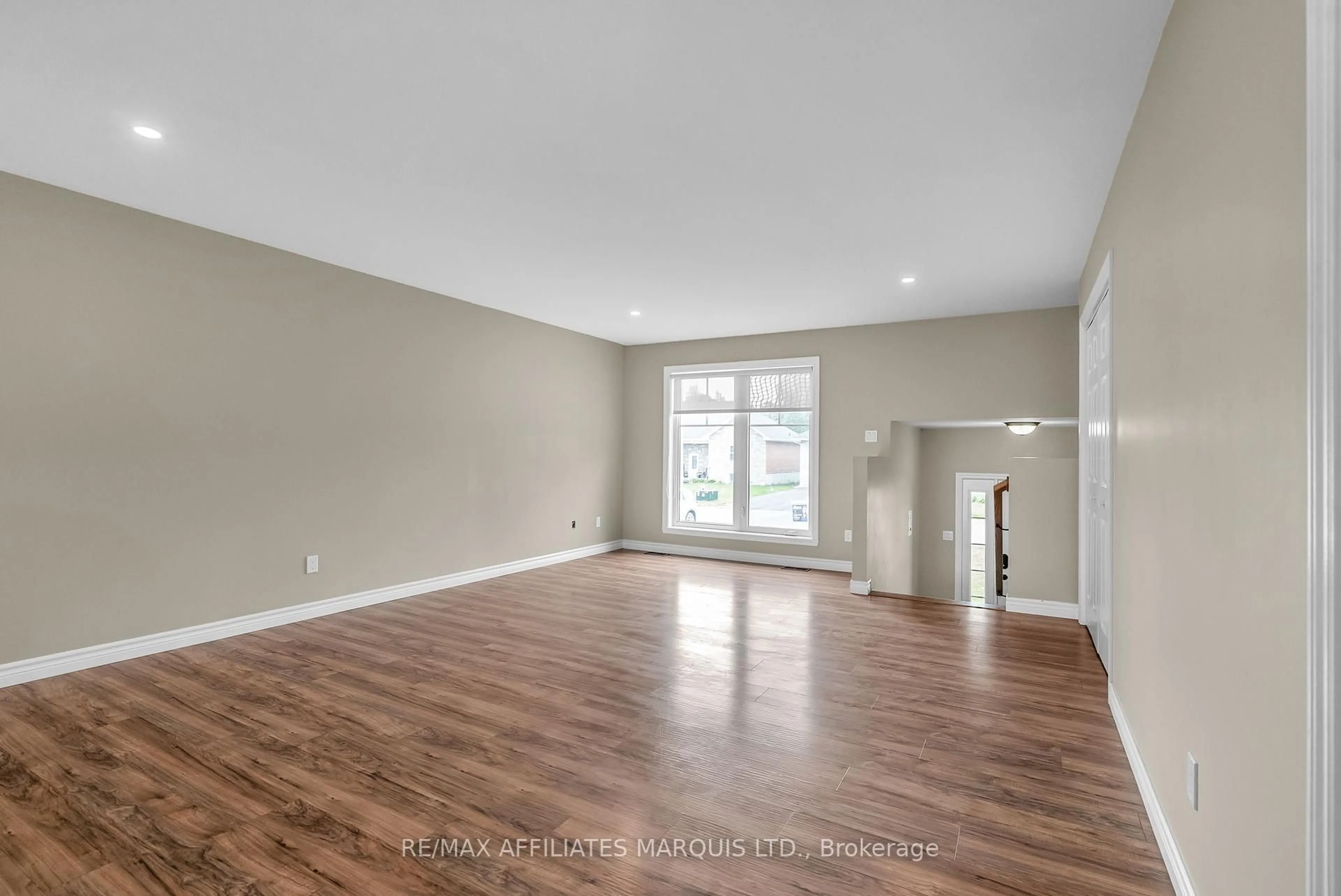 A pic of a room for 95 French Ave, South Stormont Ontario K0C 1P0