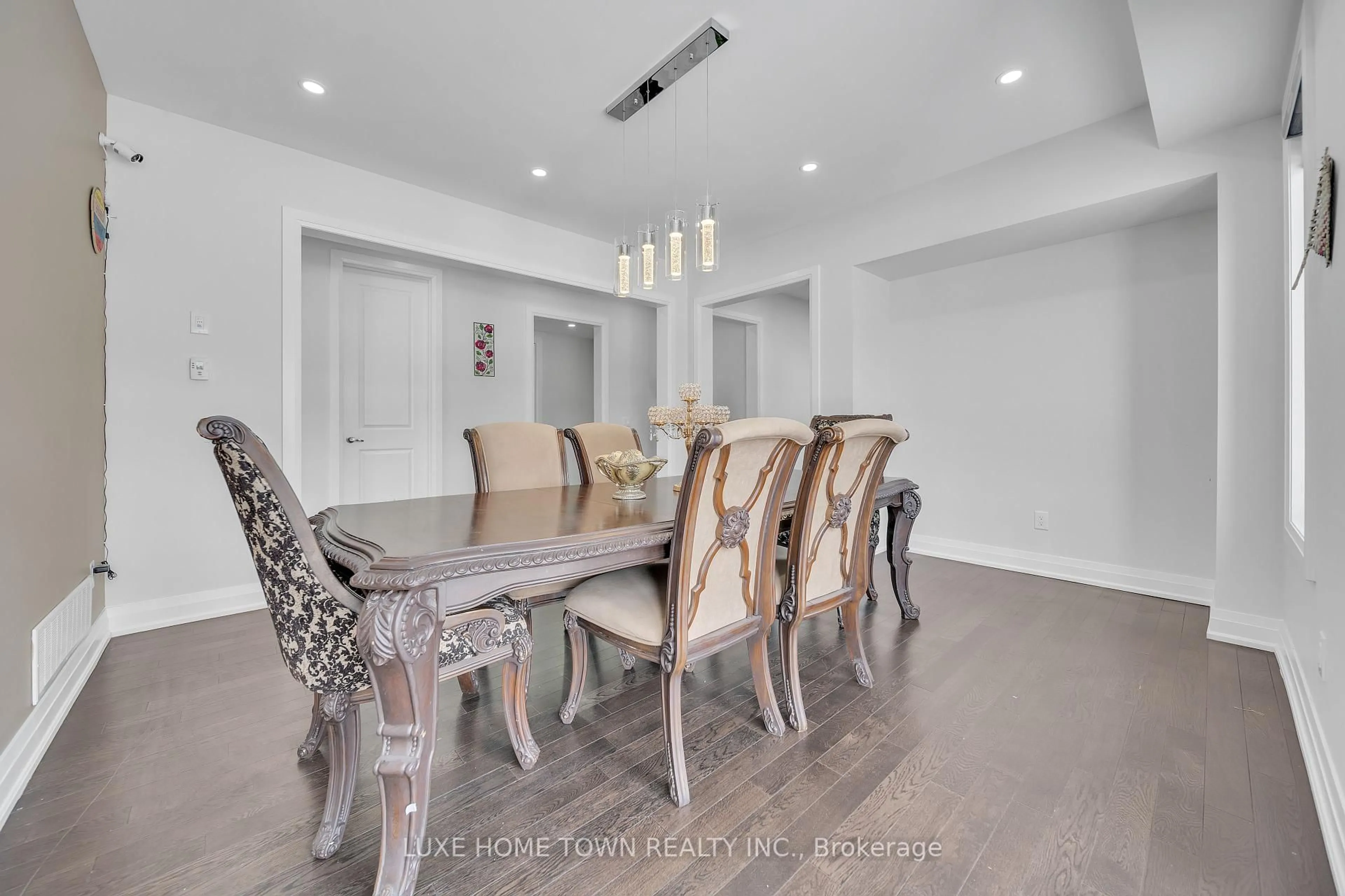 Dining room, unknown for 101 Prince Charles Cres, Woodstock Ontario N4T 0N1
