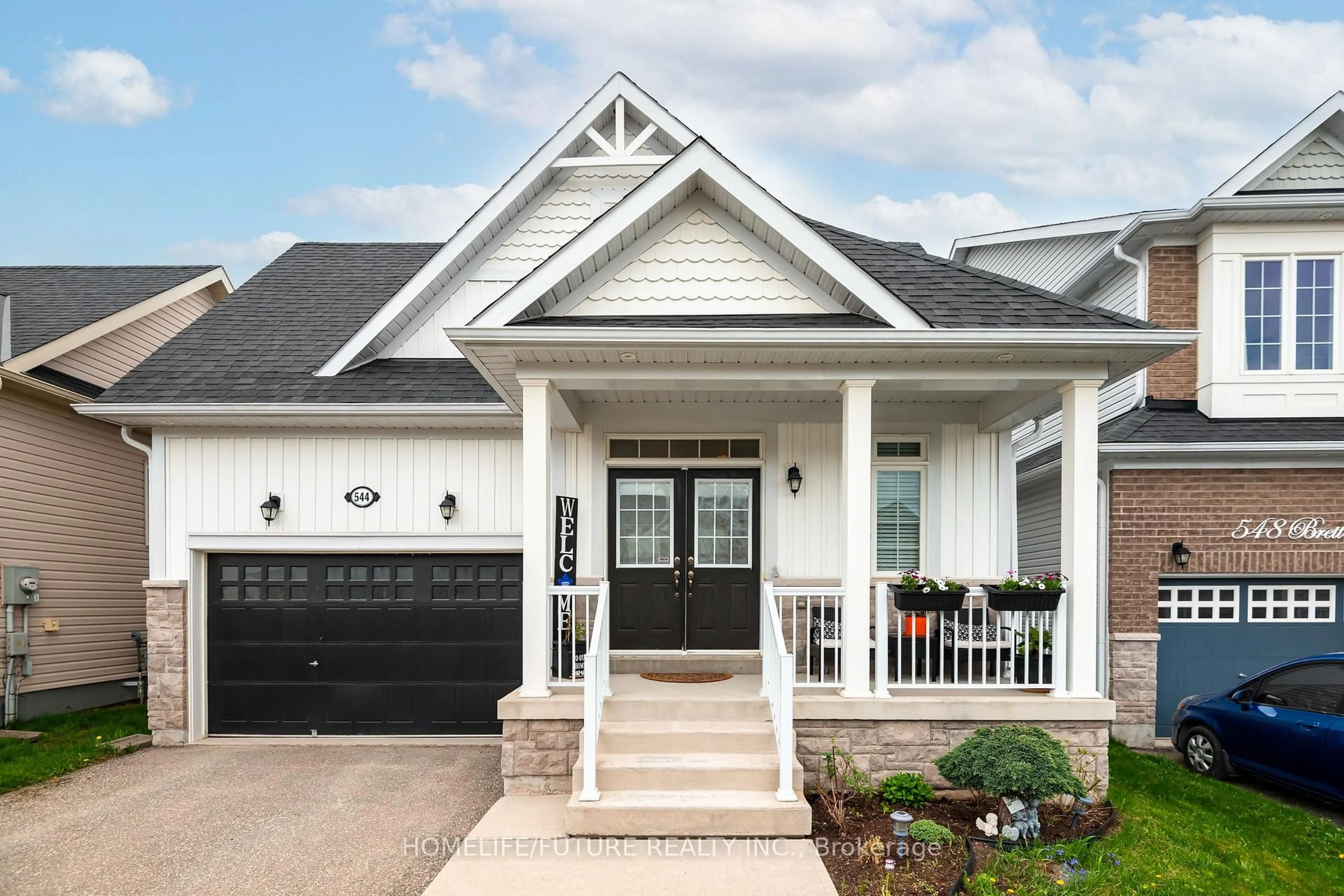 Home with vinyl exterior material, street for 544 Brett St, Shelburne Ontario L9V 3V5