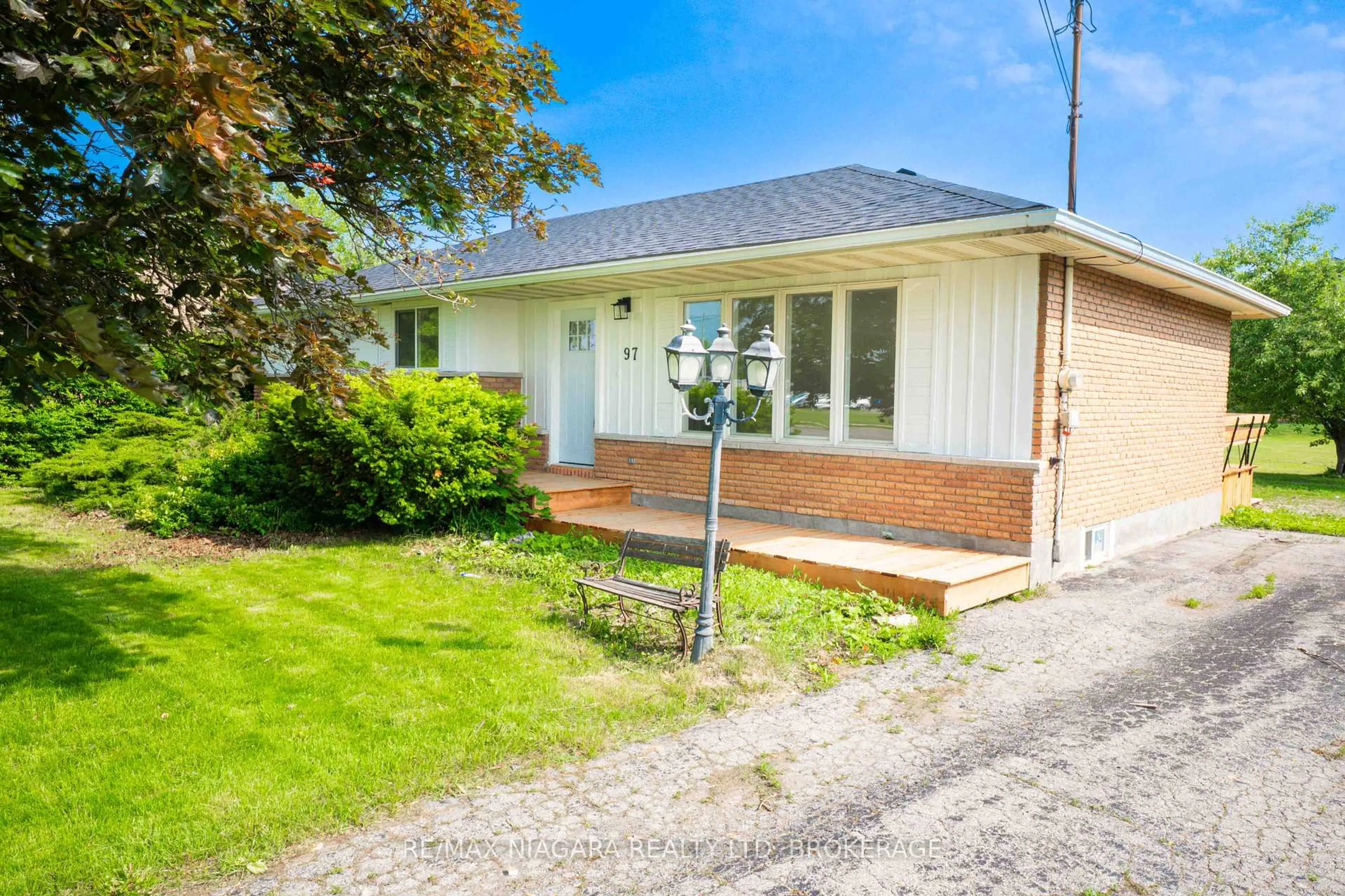 Unknown for 97 King St St, Haldimand Ontario N0A 1H0