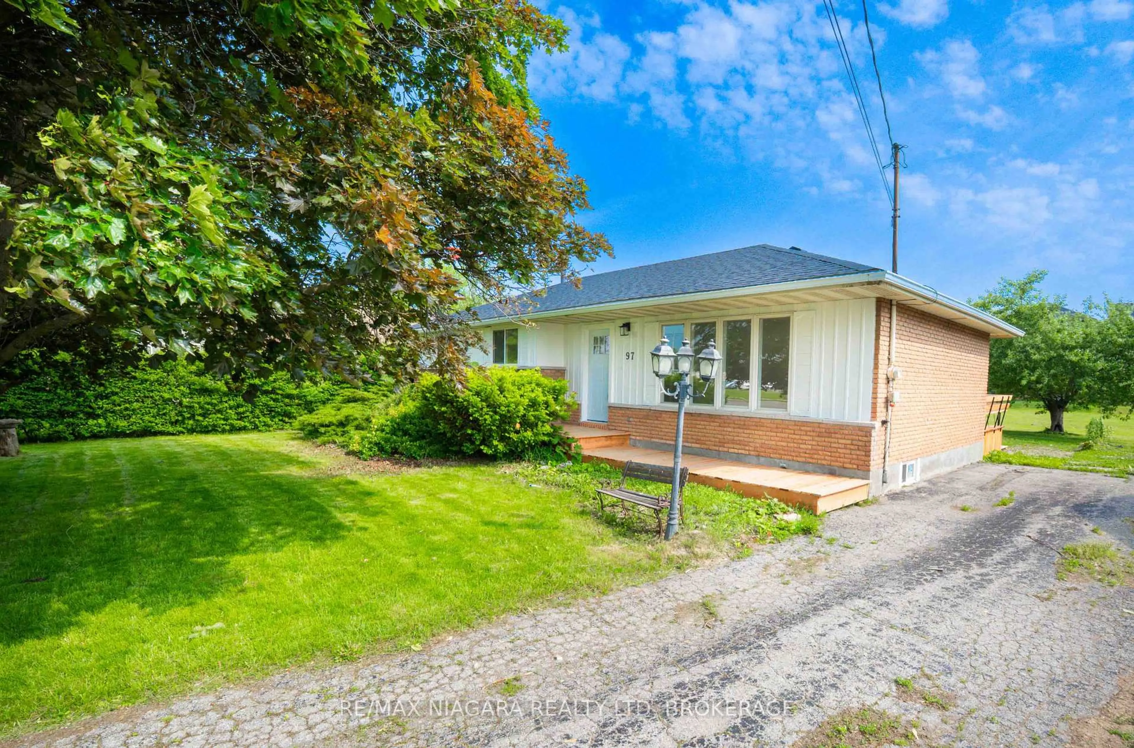 Unknown for 97 King St St, Haldimand Ontario N0A 1H0