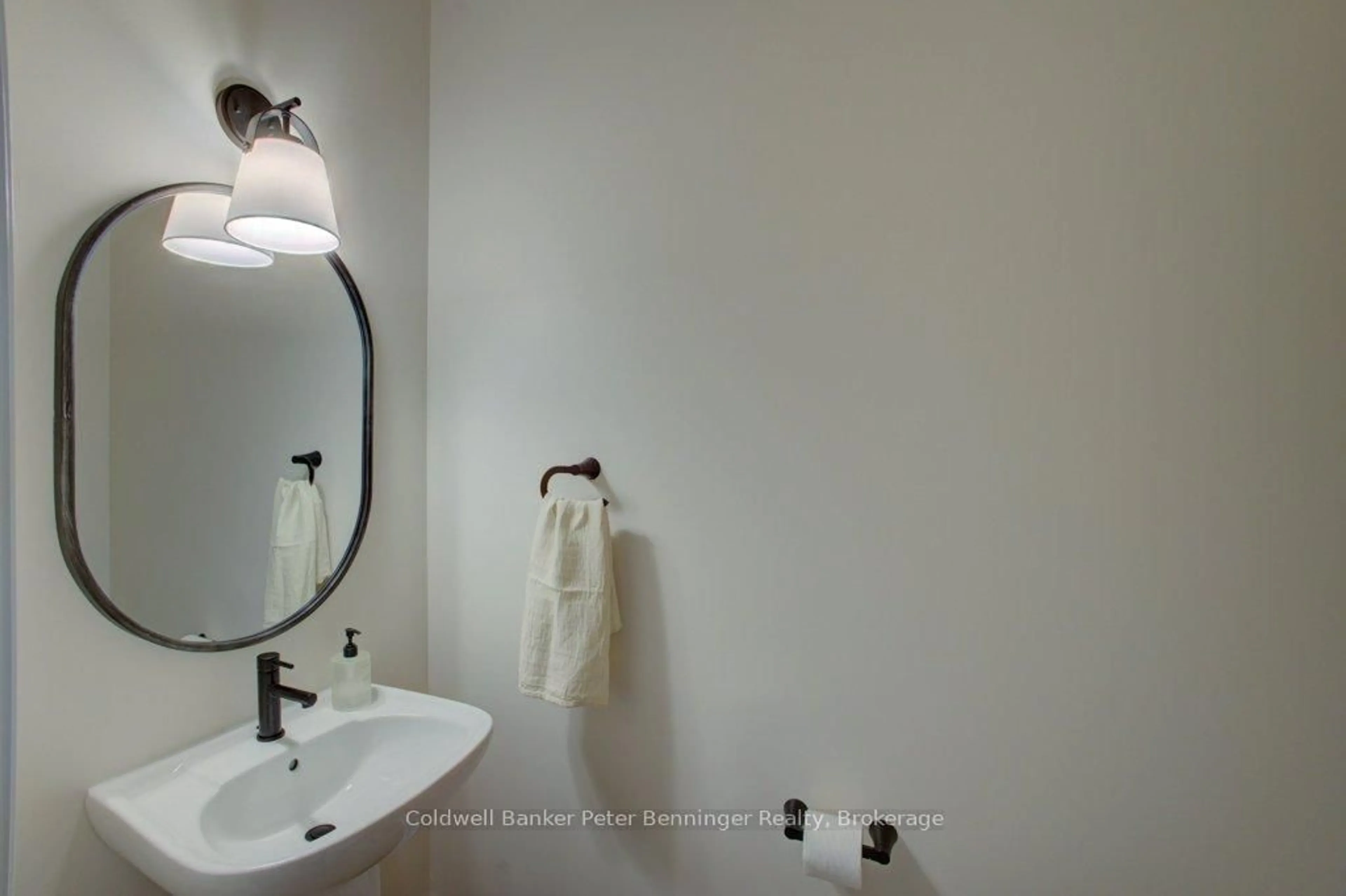 Standard bathroom, ceramic/tile floor for 305 Arnaud St #2, Arran-Elderslie Ontario N0G 2N0