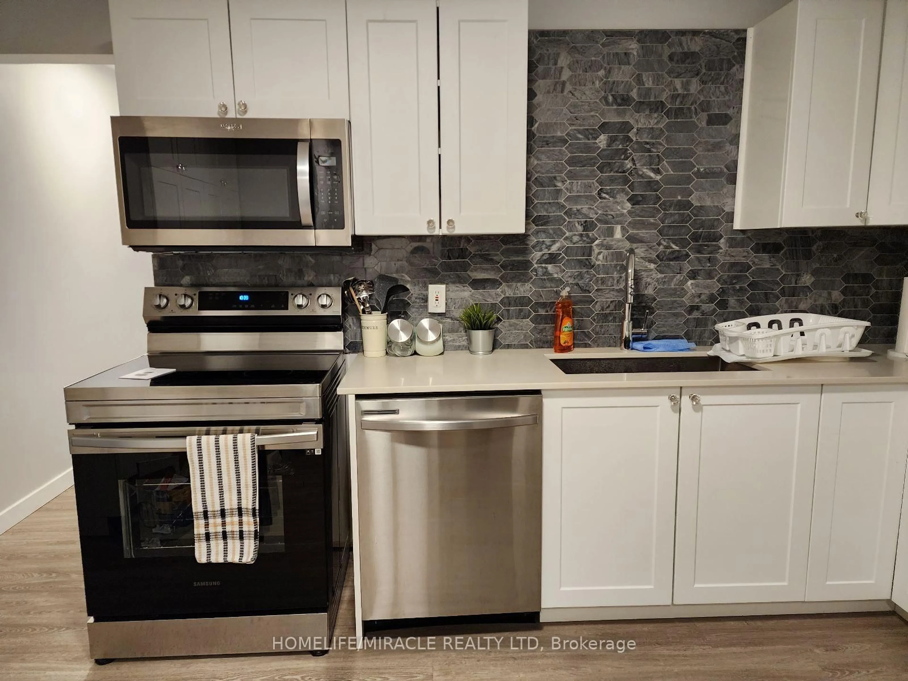 Contemporary kitchen, ceramic/tile floor for 87 westmount Rd, Waterloo Ontario N2L 2R7