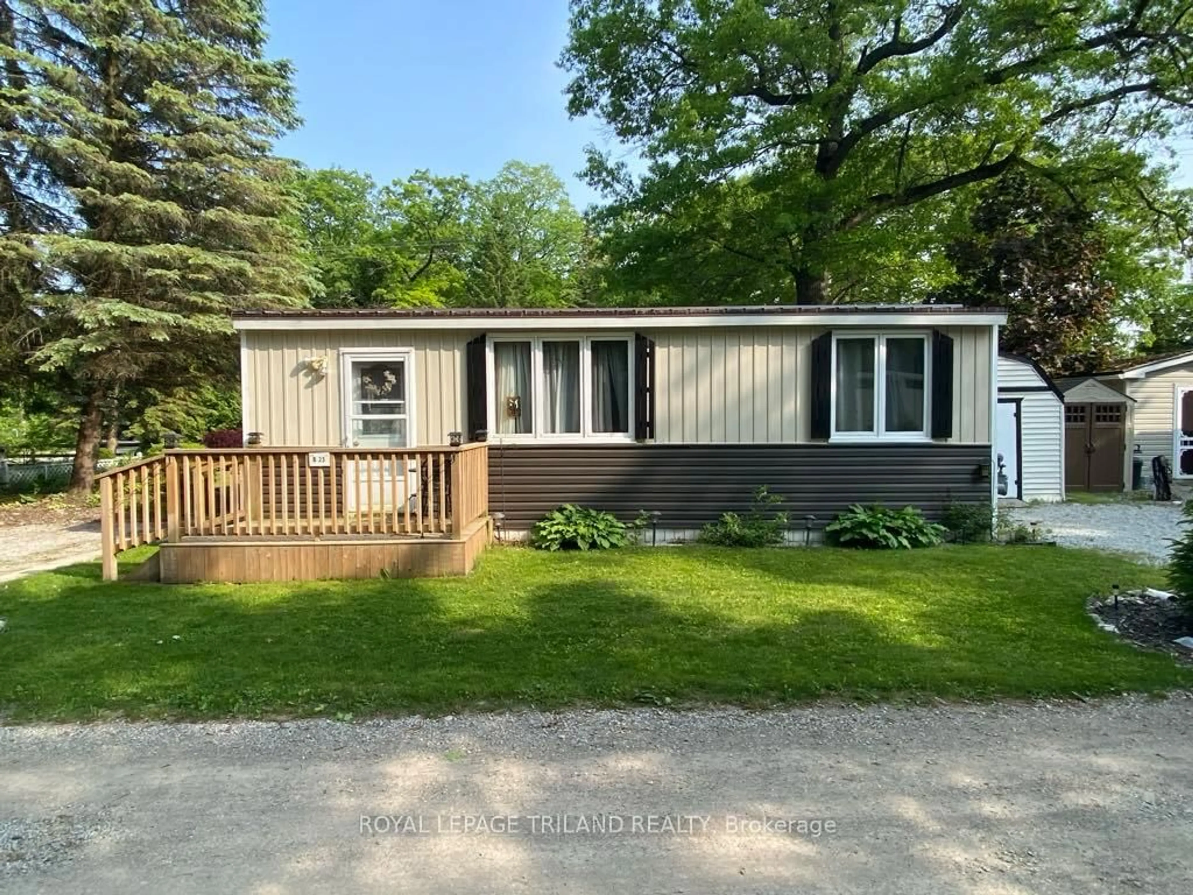 Home with vinyl exterior material, street for 9910 Northville Cres #B23, Lambton Shores Ontario N0M 2N0
