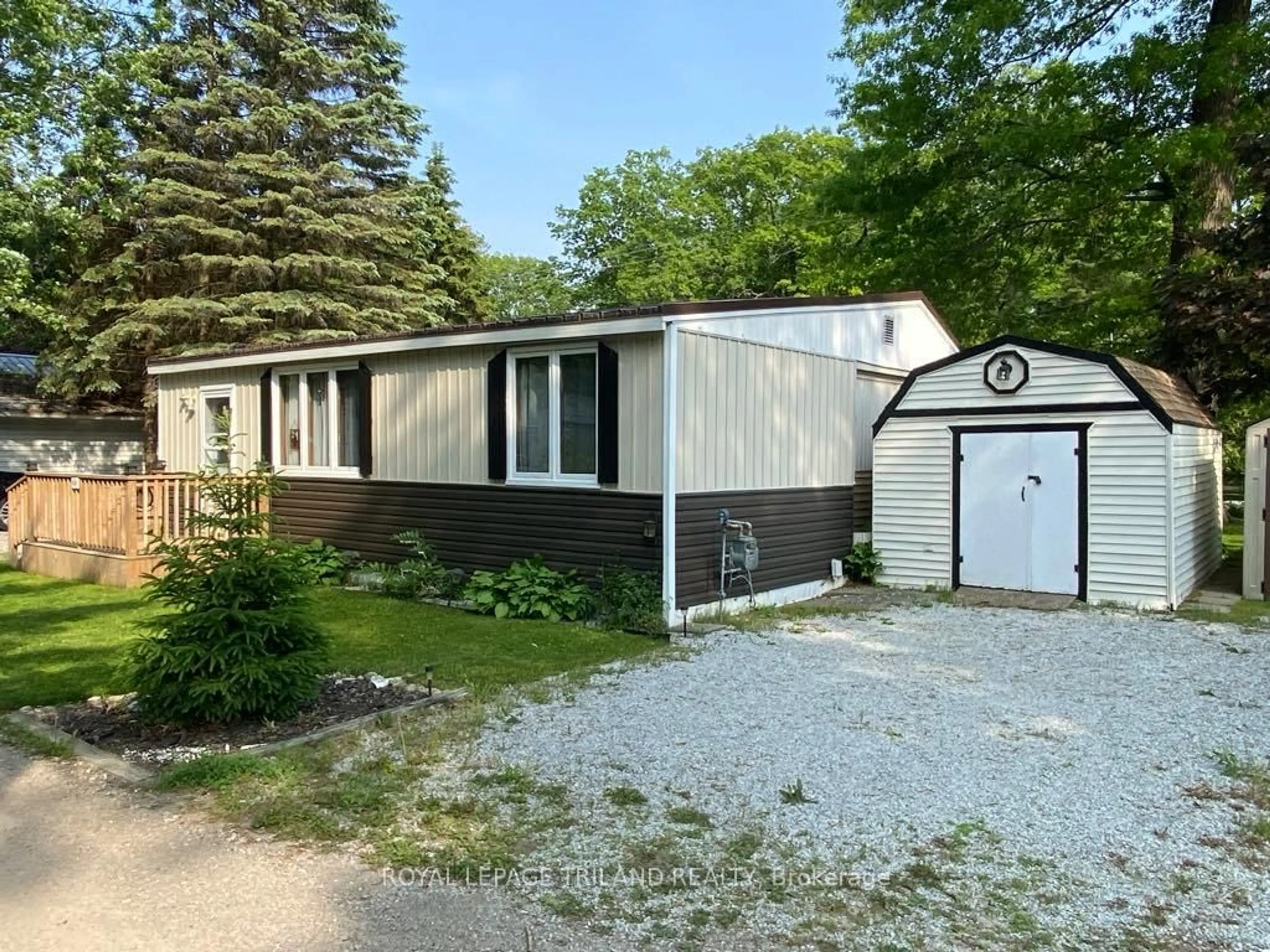 Home with vinyl exterior material, street for 9910 Northville Cres #B23, Lambton Shores Ontario N0M 2N0