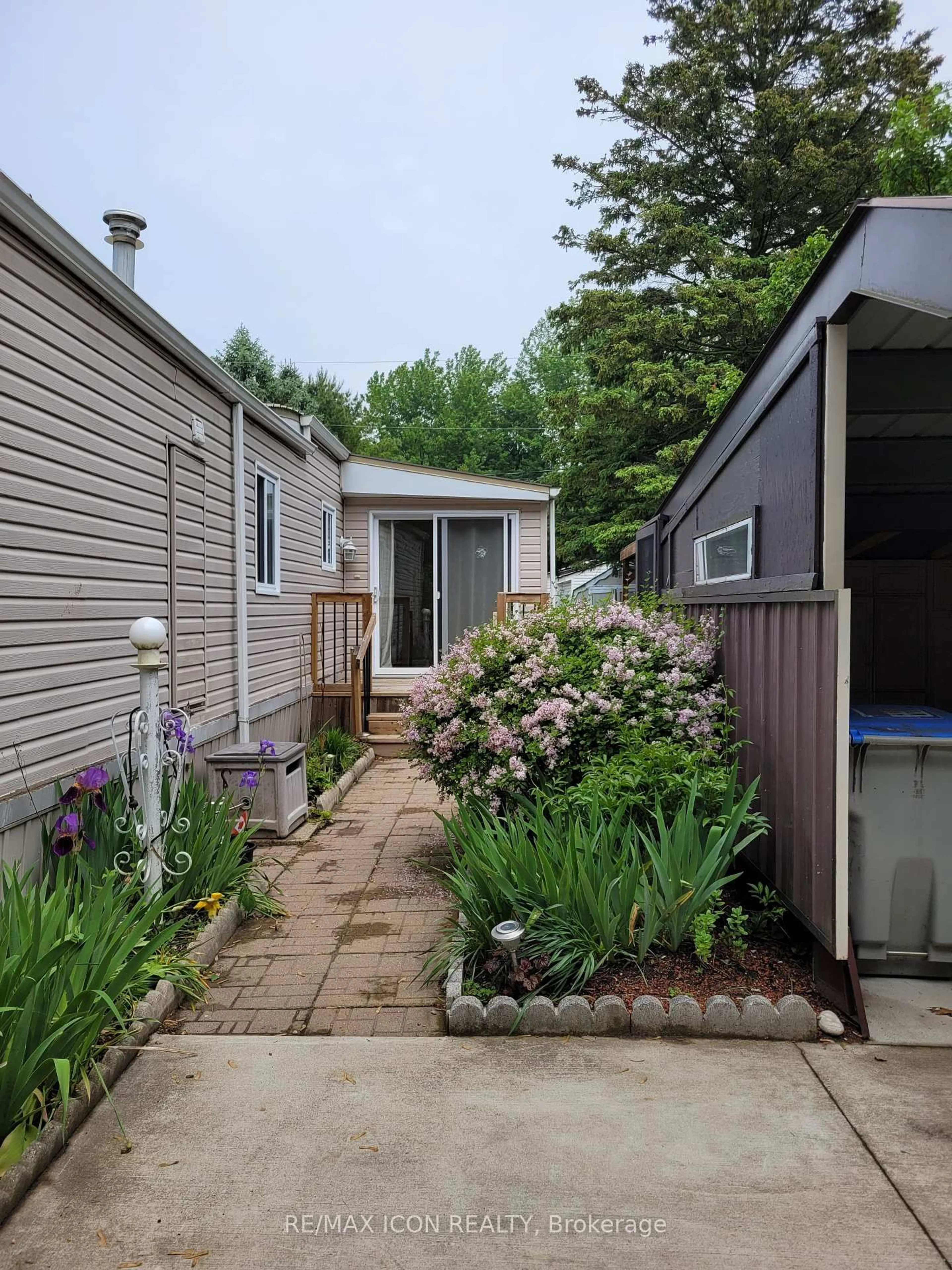 Unknown for 9839 Lakeshore Rd #17, Lambton Shores Ontario N0M 1T0