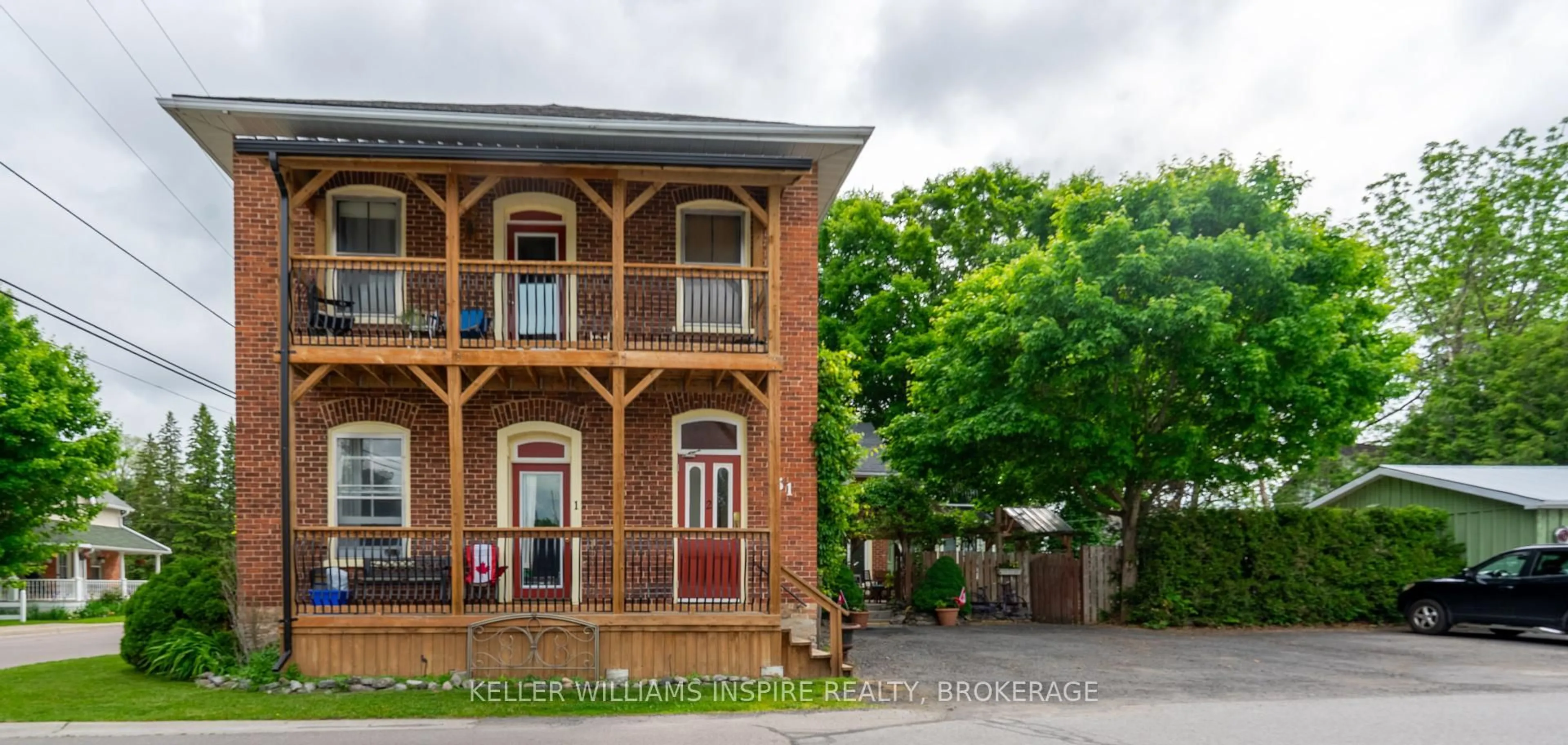 Unknown for 31 Station St, Stirling Ontario K0K 3E0
