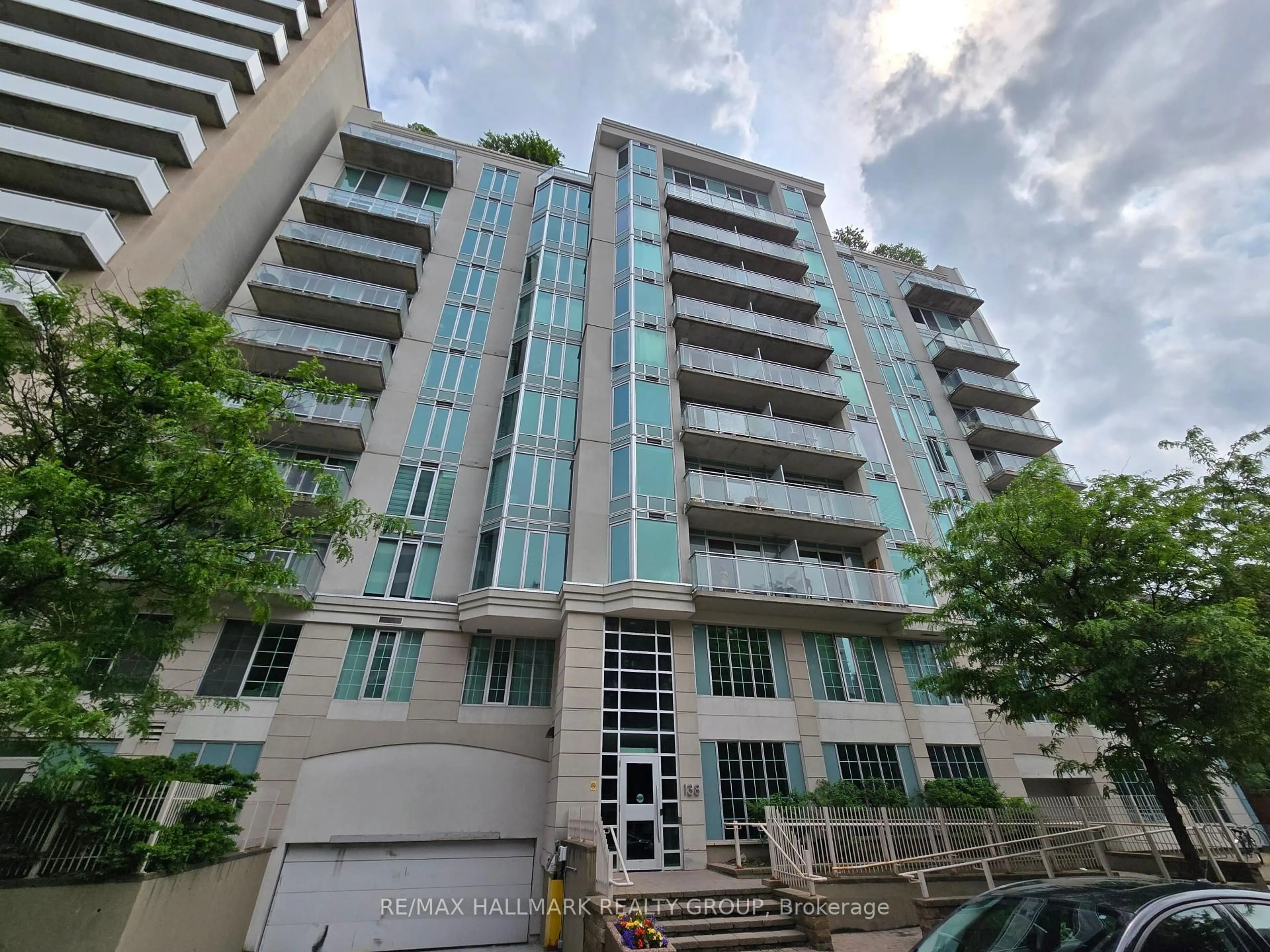 Unknown for 138 Somerset St #502, Ottawa Ontario K2P 0A3
