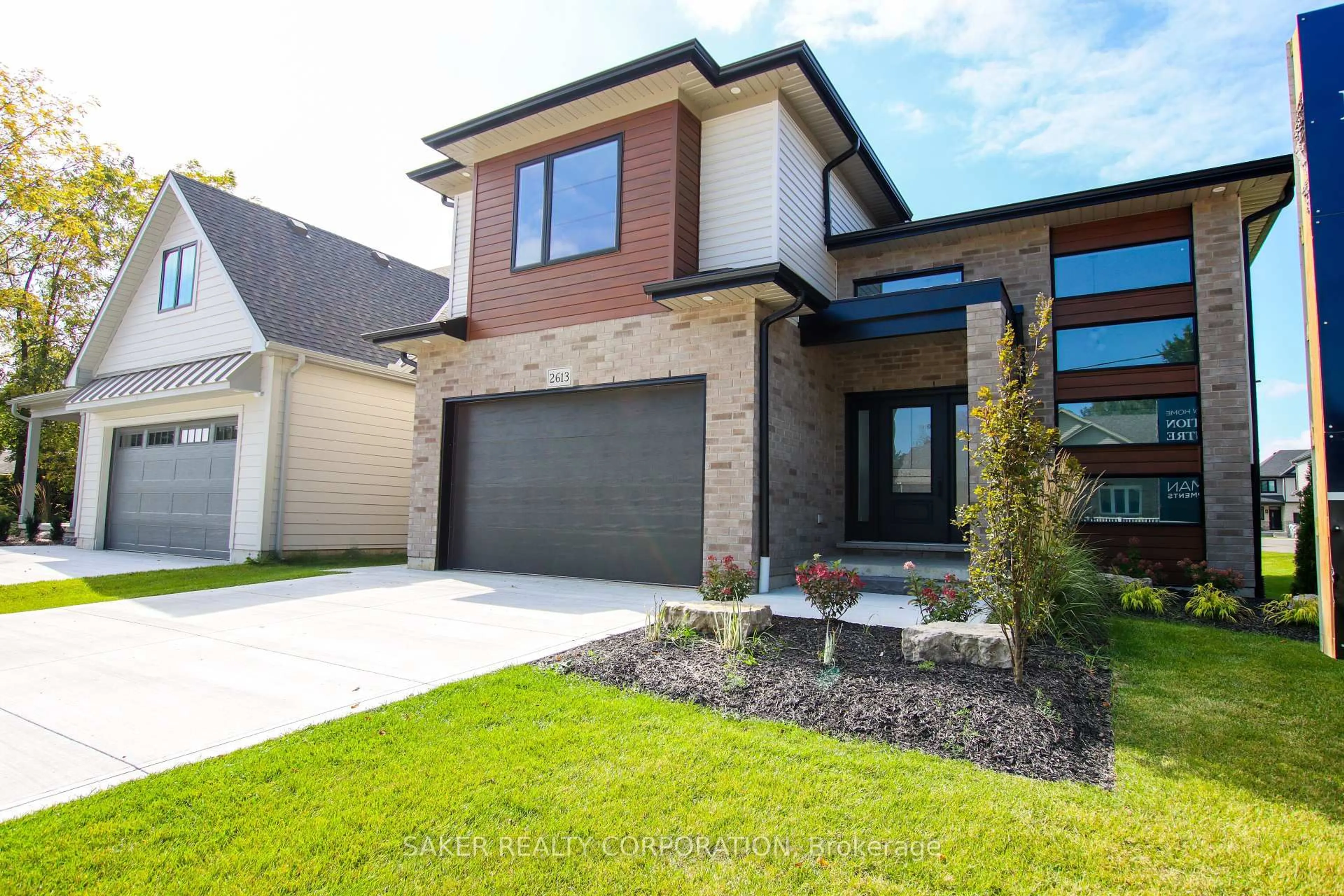 Home with brick exterior material, street for 530 REGENT St, Strathroy-Caradoc Ontario N0L 1W0