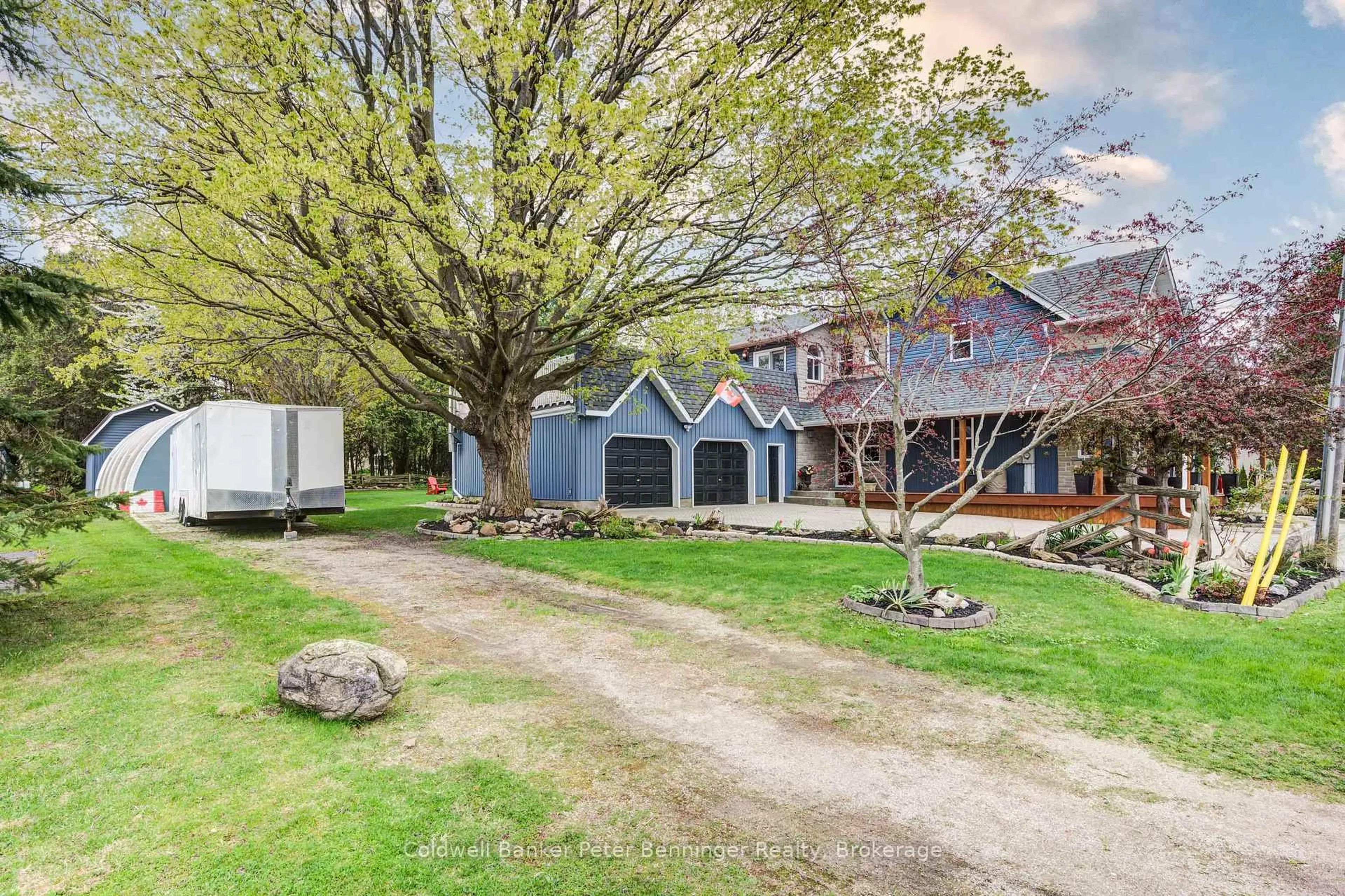 A pic from outside/outdoor area/front of a property/back of a property/a pic from drone, street for 35 George St, Blandford-Blenheim Ontario N0J 1B0