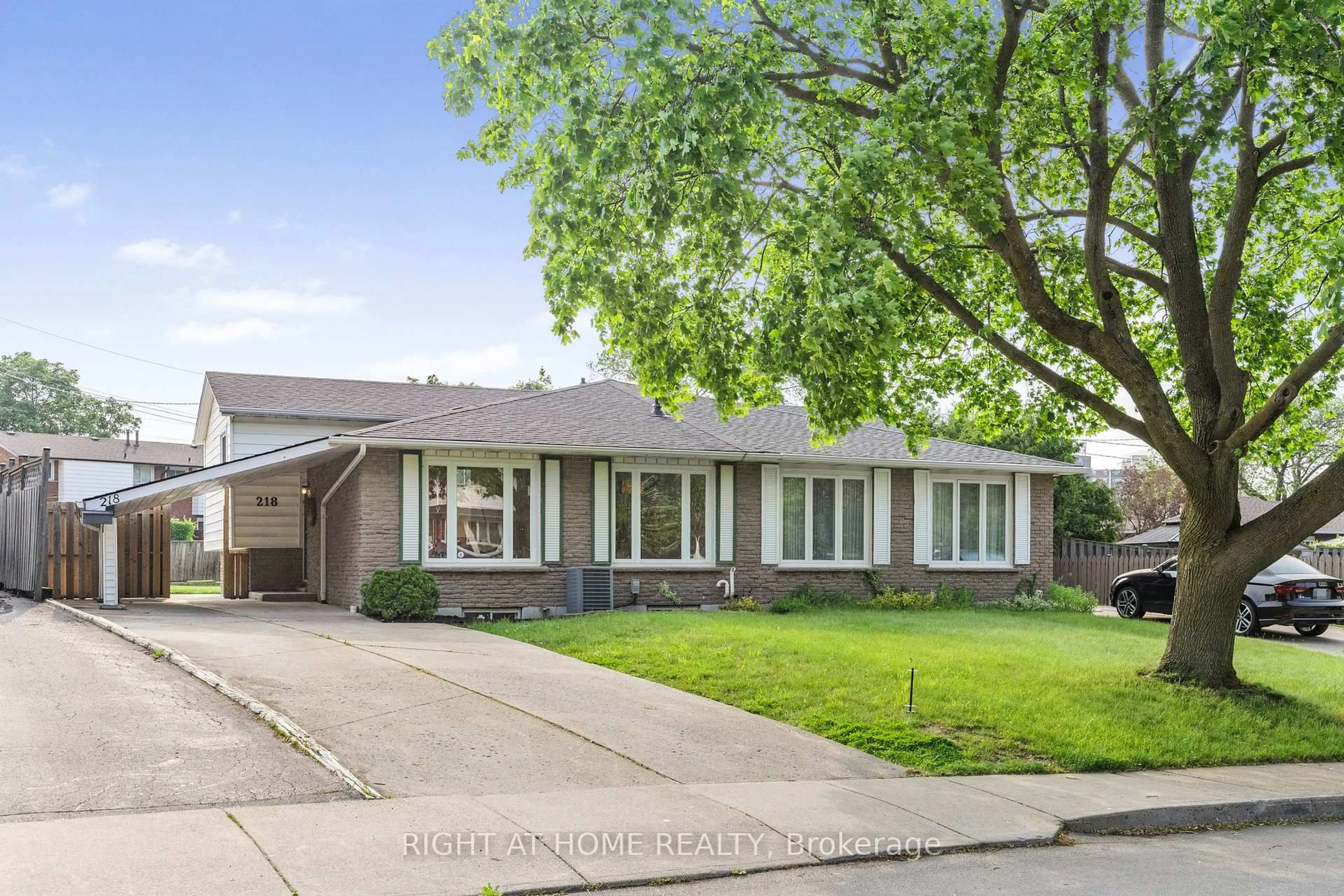 Home with brick exterior material, street for 218 St Andrews Dr, Hamilton Ontario L8K 5K3