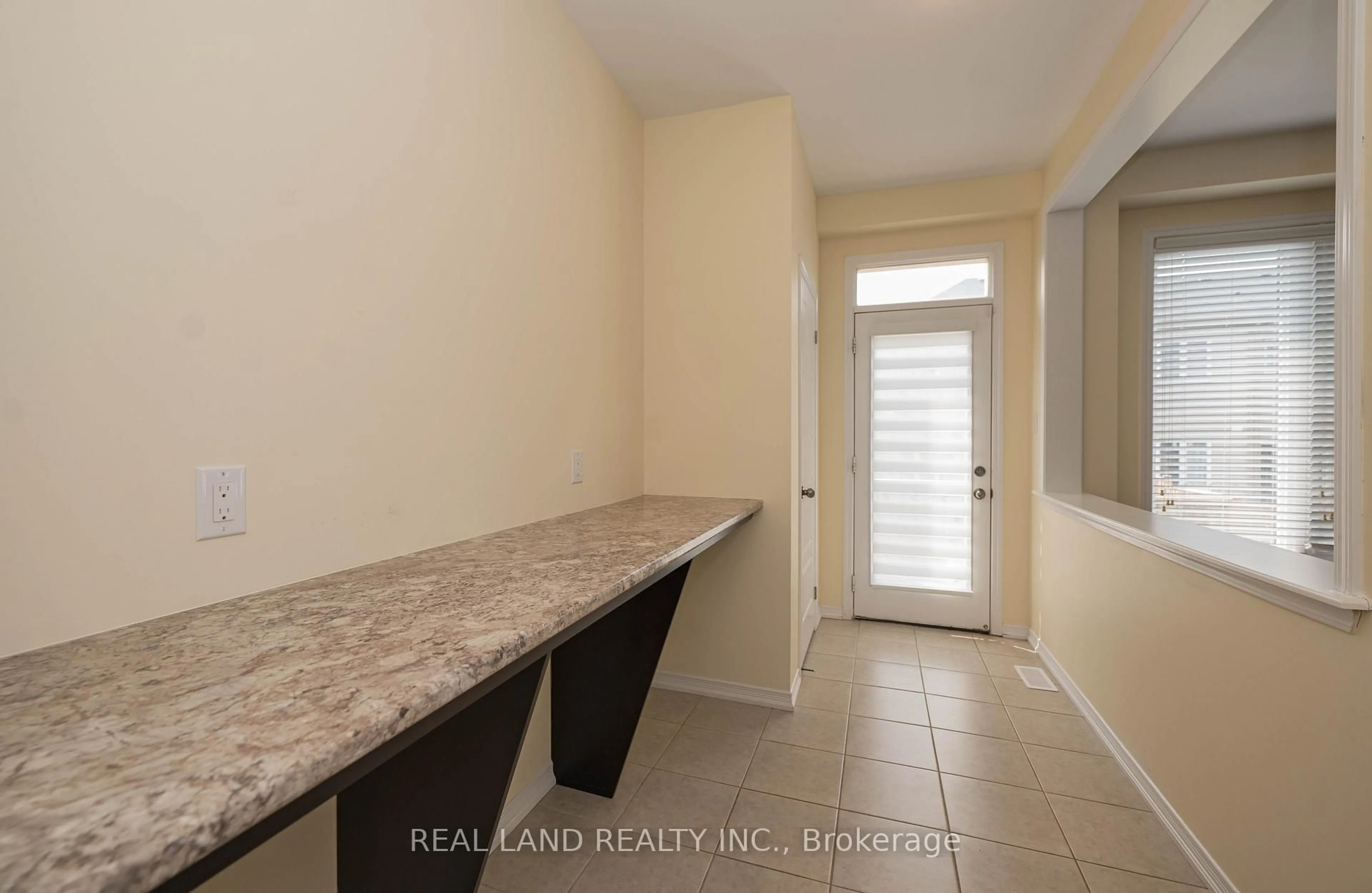 Unknown for 7782 Hackberry Tr, Niagara Falls Ontario L2H 3R5