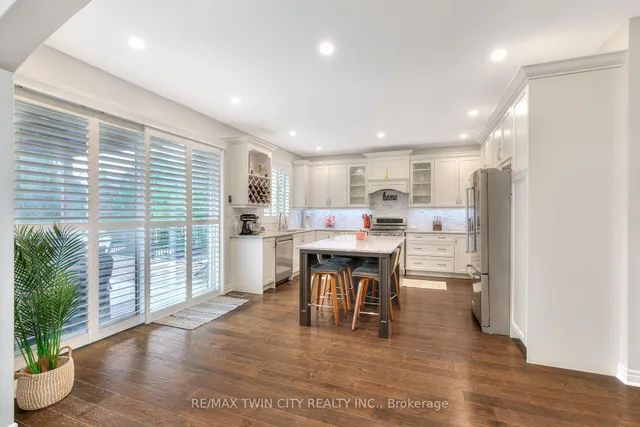 Additional property image - 533 Terrington Cres