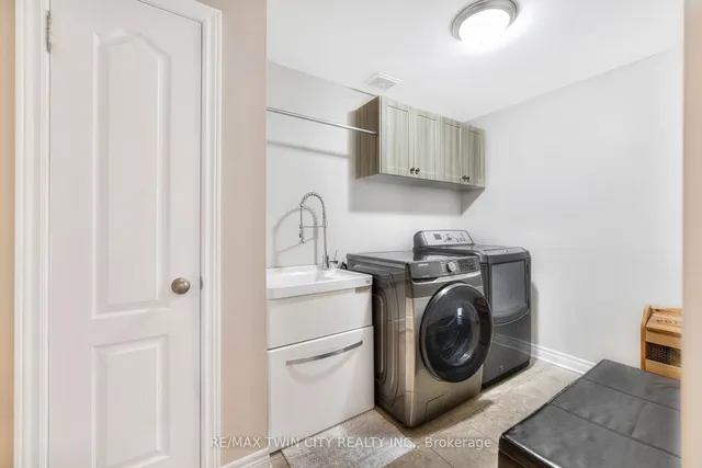 Additional property image - 533 Terrington Cres