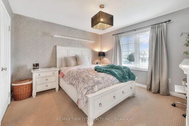 Additional property image - 533 Terrington Cres