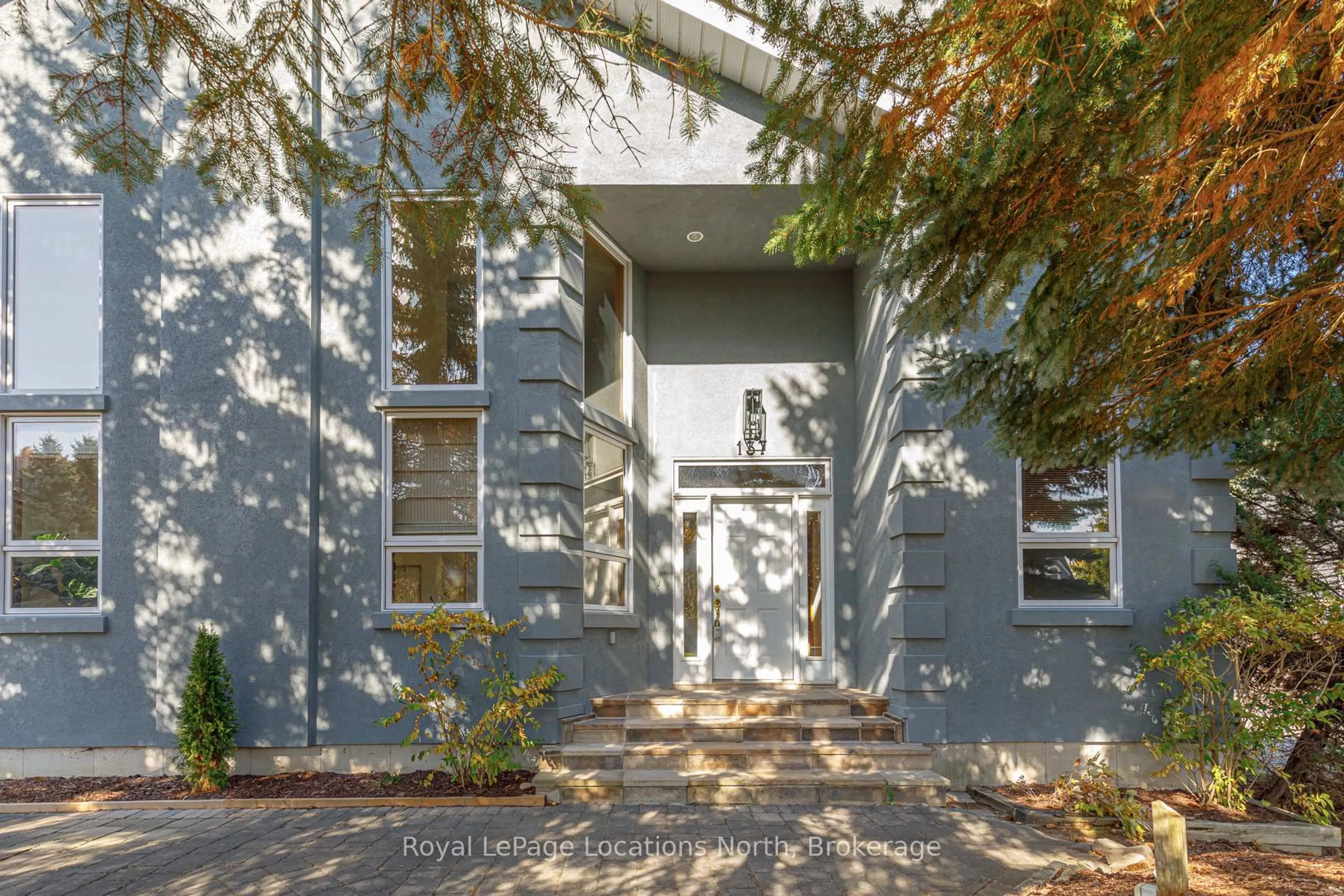 Unknown for 137 Pioneer Lane, Blue Mountains Ontario L9Y 0M7