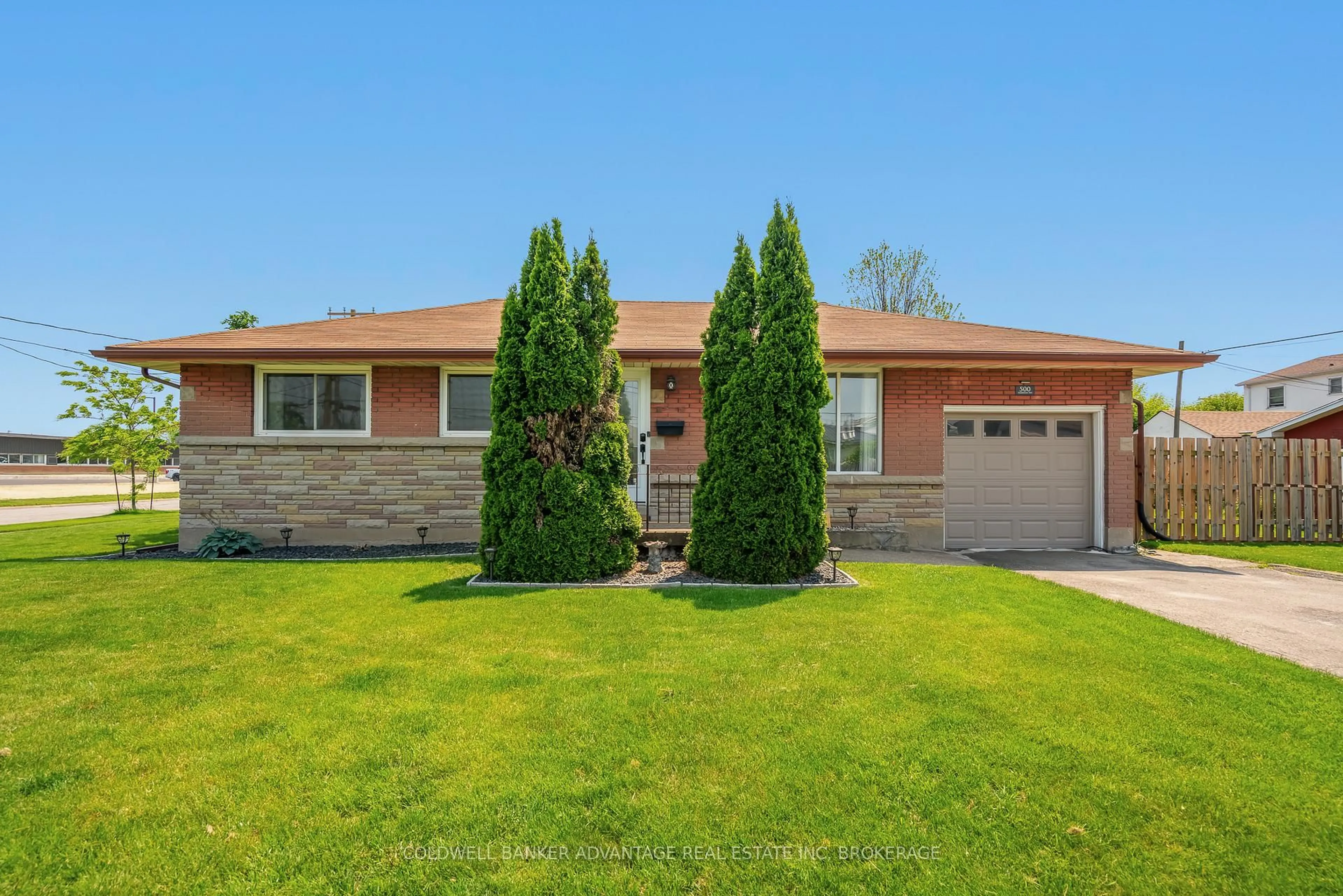 Home with brick exterior material, street for 500 Harrison Ave, Welland Ontario L3B 1C7