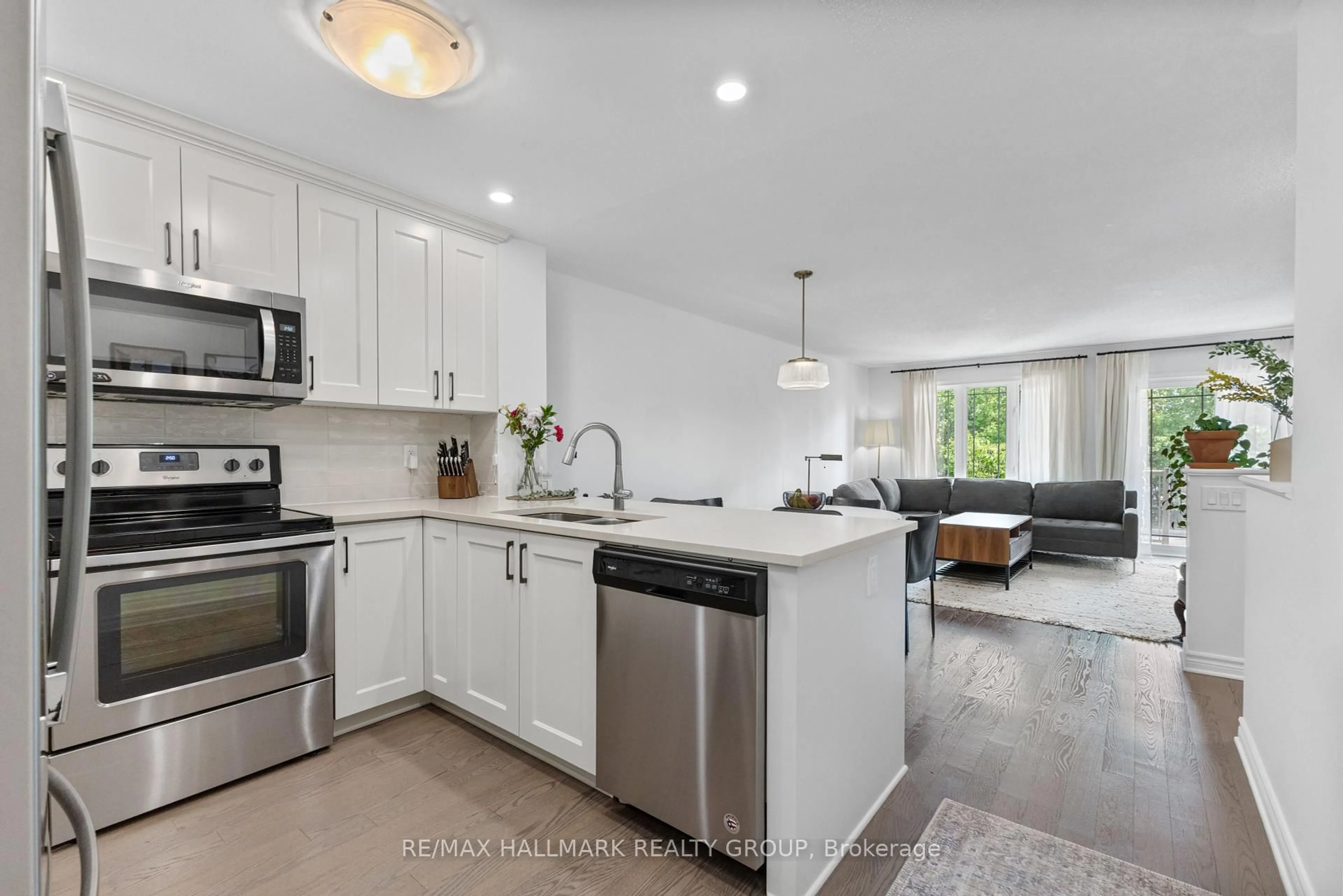 Open concept kitchen, ceramic/tile floor for 616 Danaca Private, Ottawa Ontario K1K 2V7