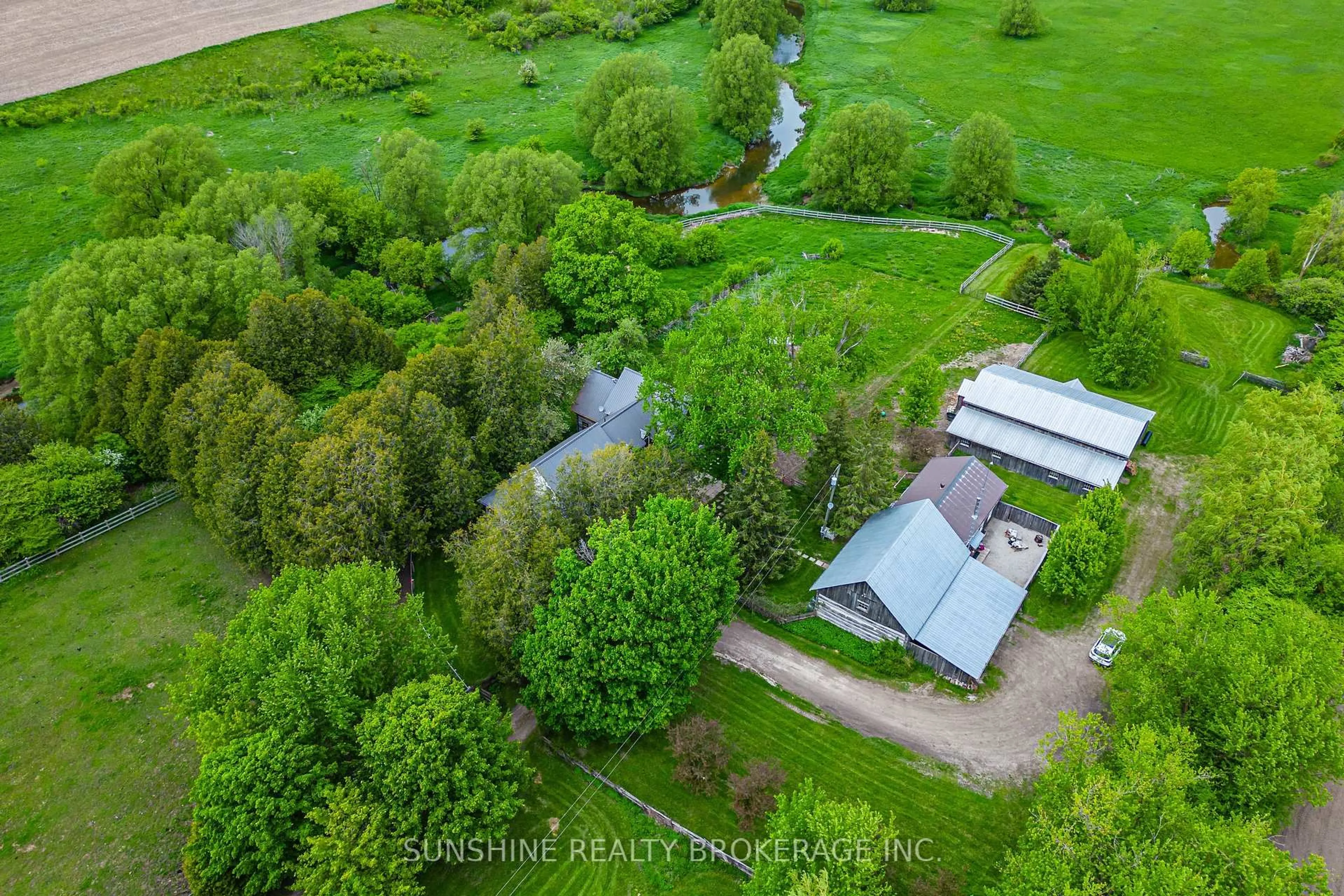 A pic from outside/outdoor area/front of a property/back of a property/a pic from drone, unknown for 7907 Sixteenth Line, Mapleton Ontario N0G 1A0