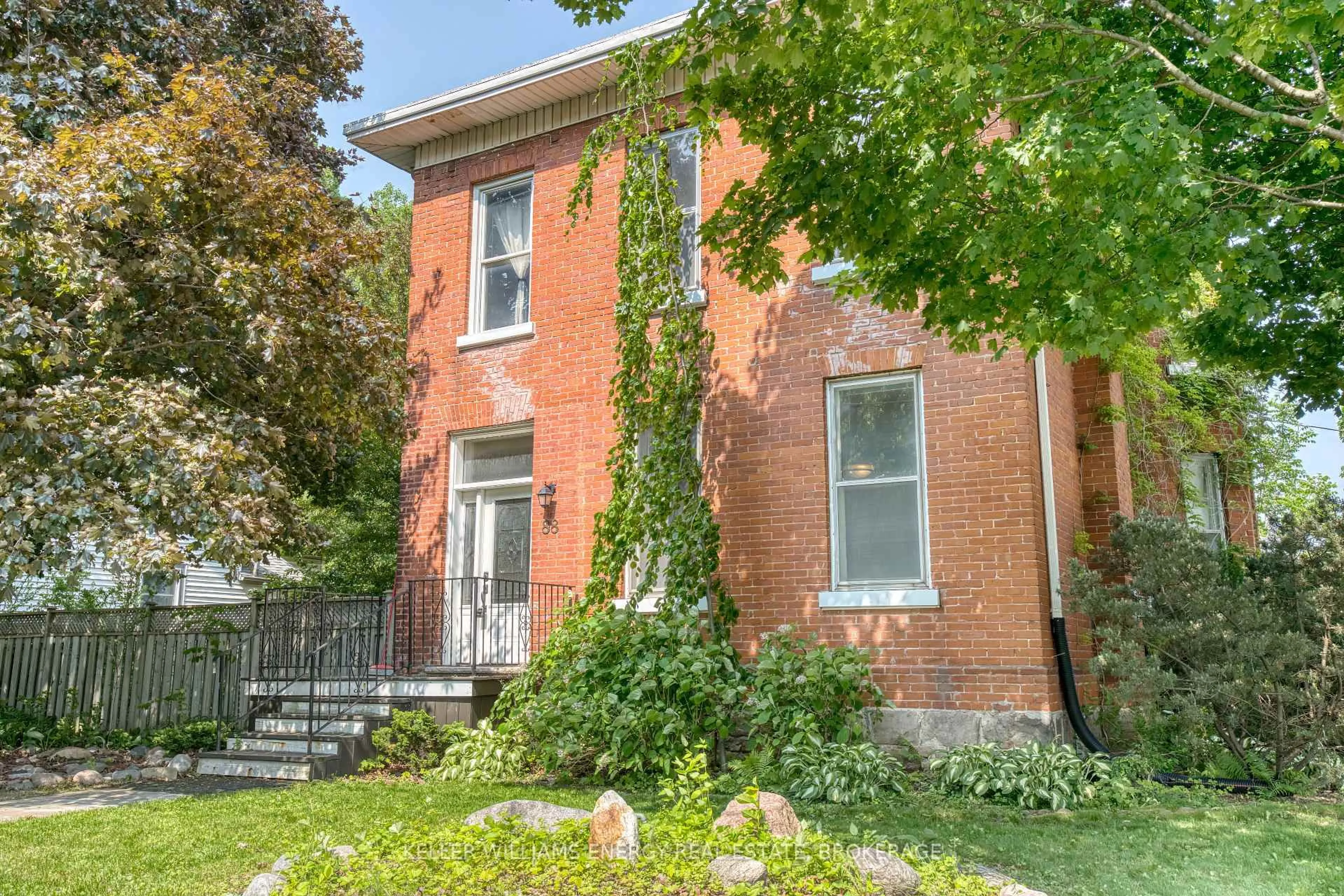 Home with brick exterior material, street for 88 Wellington St, Woodstock Ontario N4S 6R1
