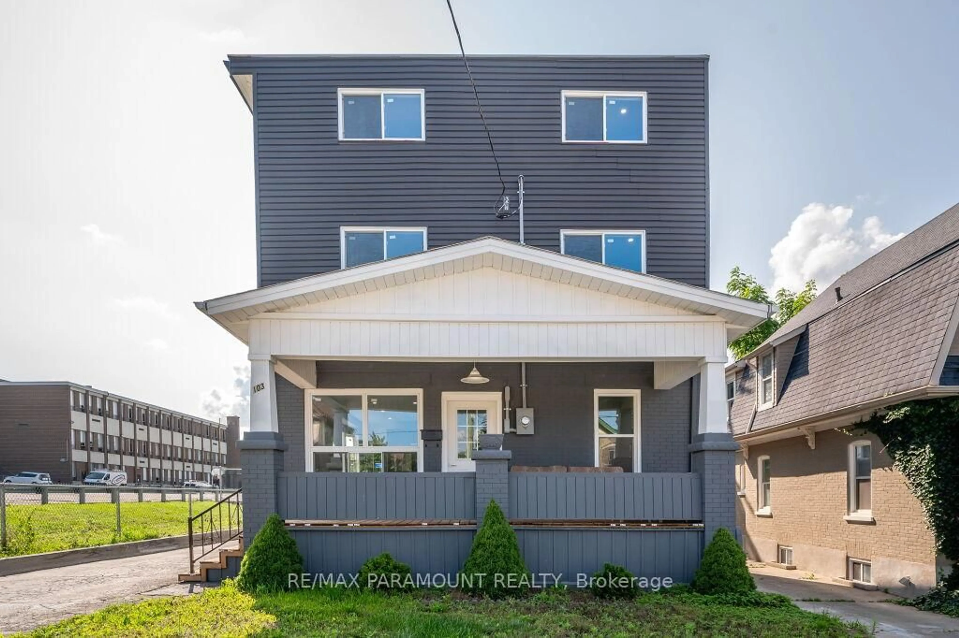 Home with vinyl exterior material, street for 103 Peter St, Kitchener Ontario N2G 3K1