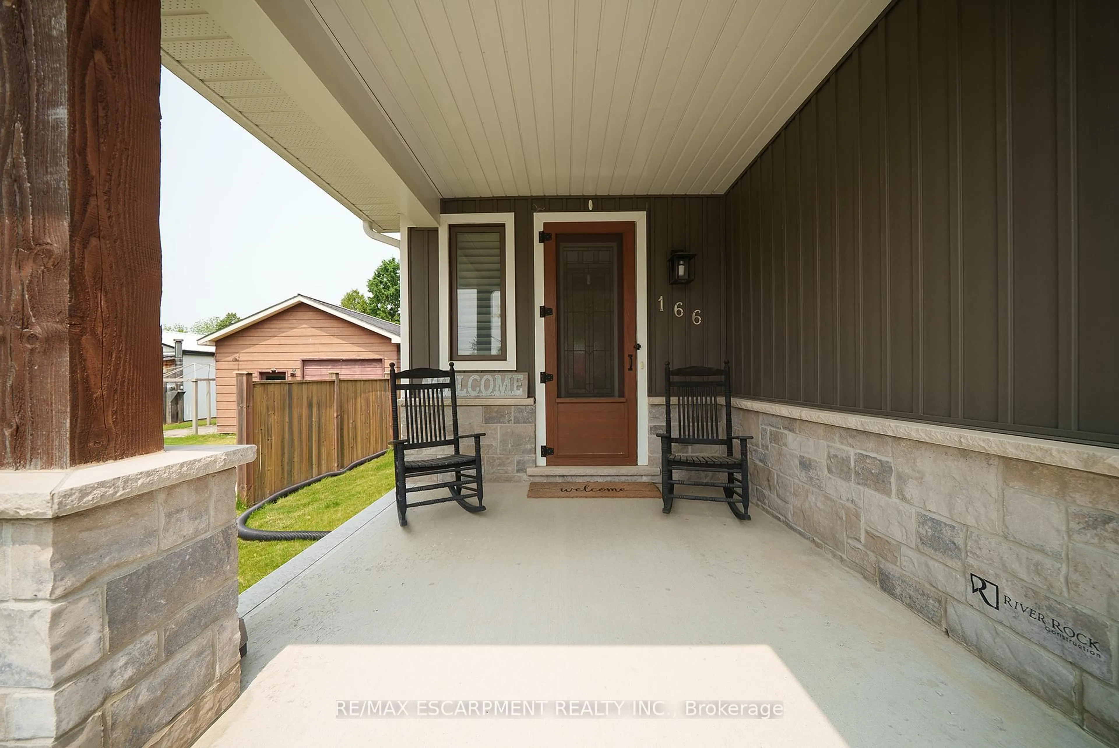 Unknown for 166 King St, Brant Ontario N0E 1A0