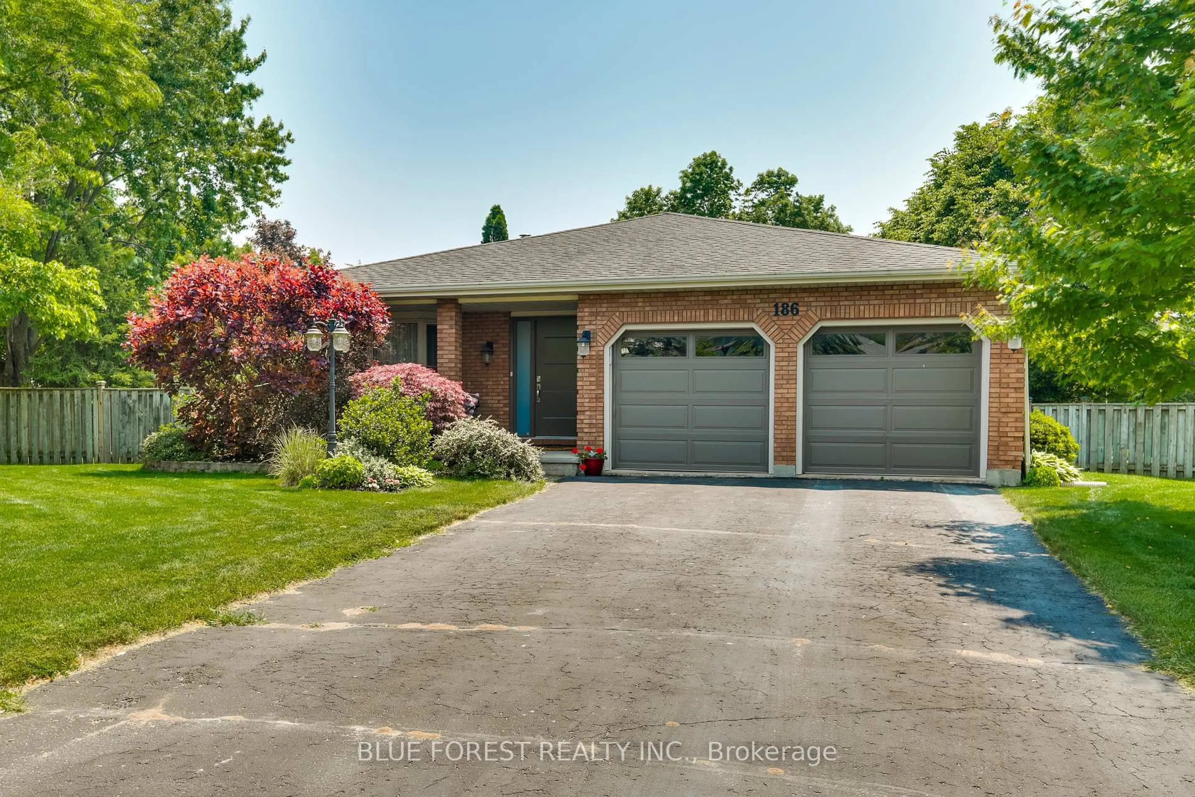 Home with brick exterior material, street for 186 Scarlett Circ, Thames Centre Ontario N0L 1G3