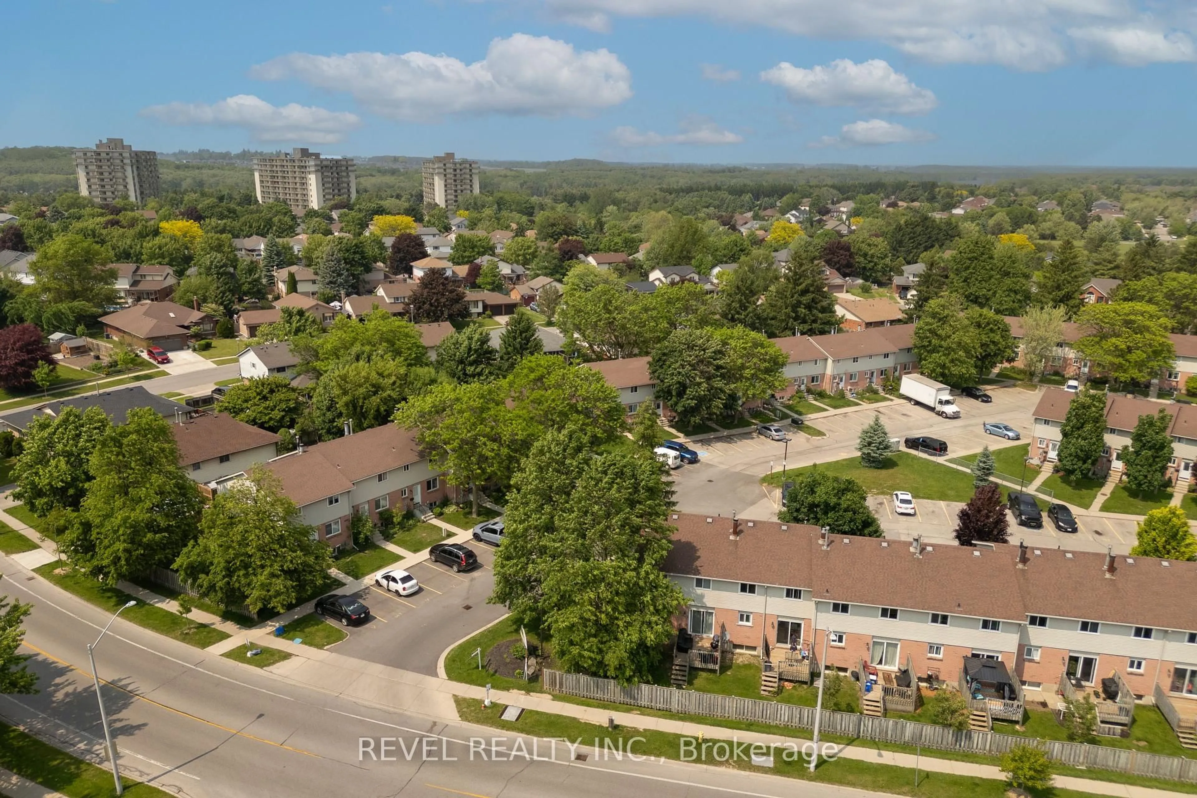 A pic from outside/outdoor area/front of a property/back of a property/a pic from drone, city buildings view from balcony for 486 Springbank Ave #2, Woodstock Ontario N4T 1K8