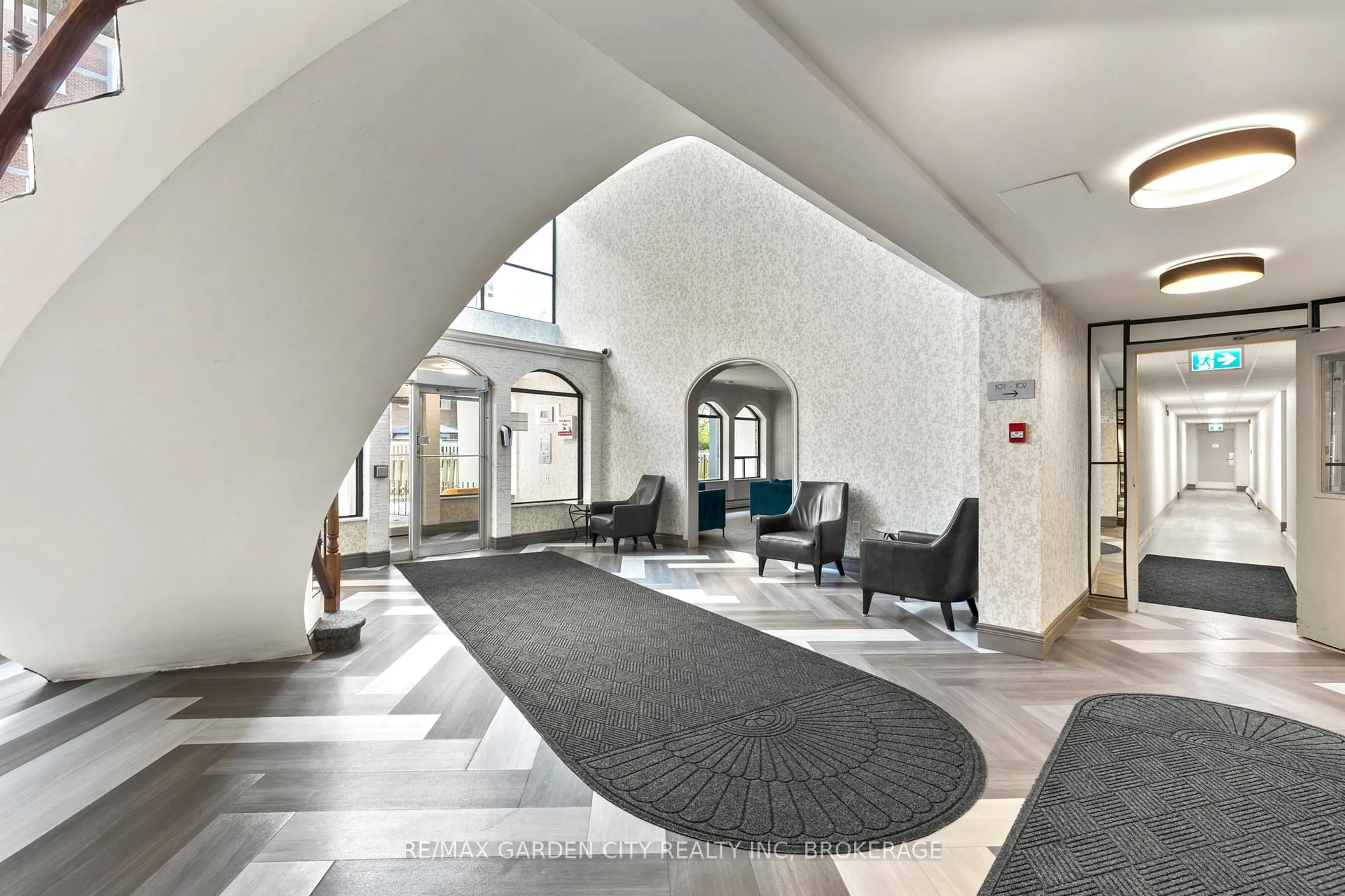 Lobby for 359 Geneva St #612, St. Catharines Ontario L2N 2G4