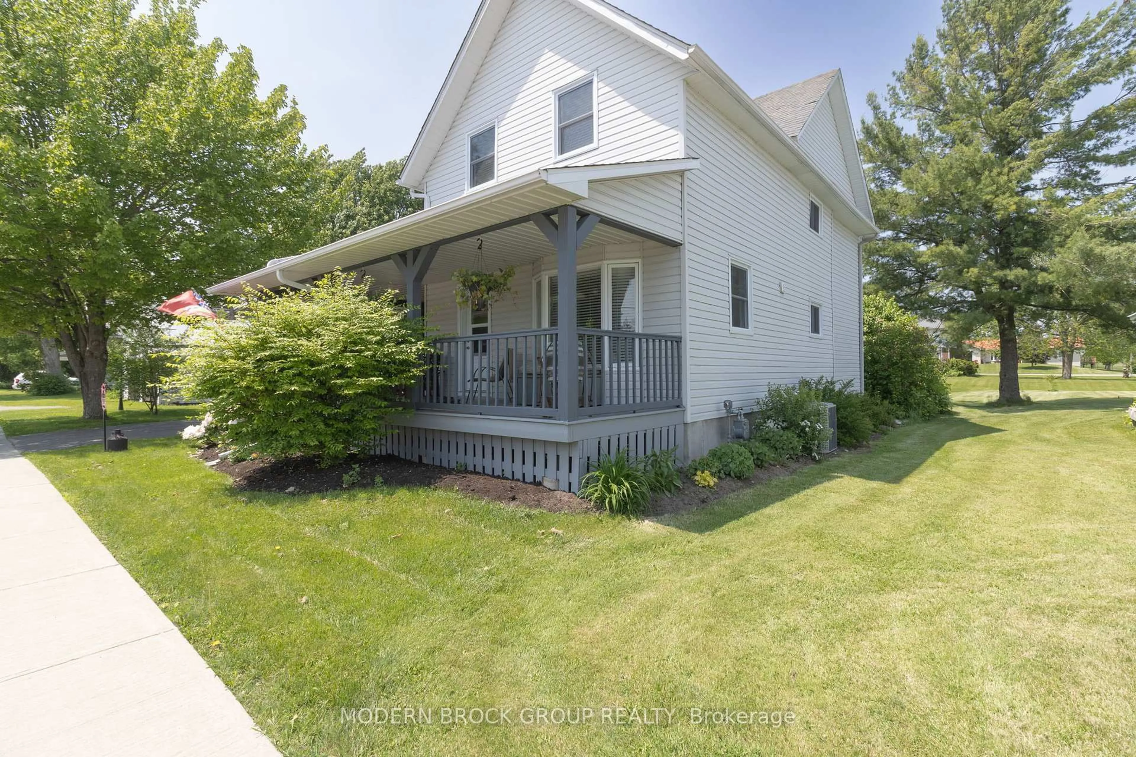 Unknown for 36 Wellington St, Athens Ontario K0E 1B0